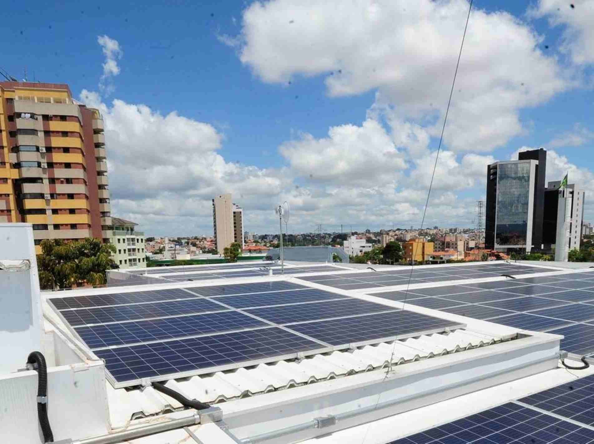 Energia Solar Ultrapassa Gw E R Bilh Es Em Investimentos