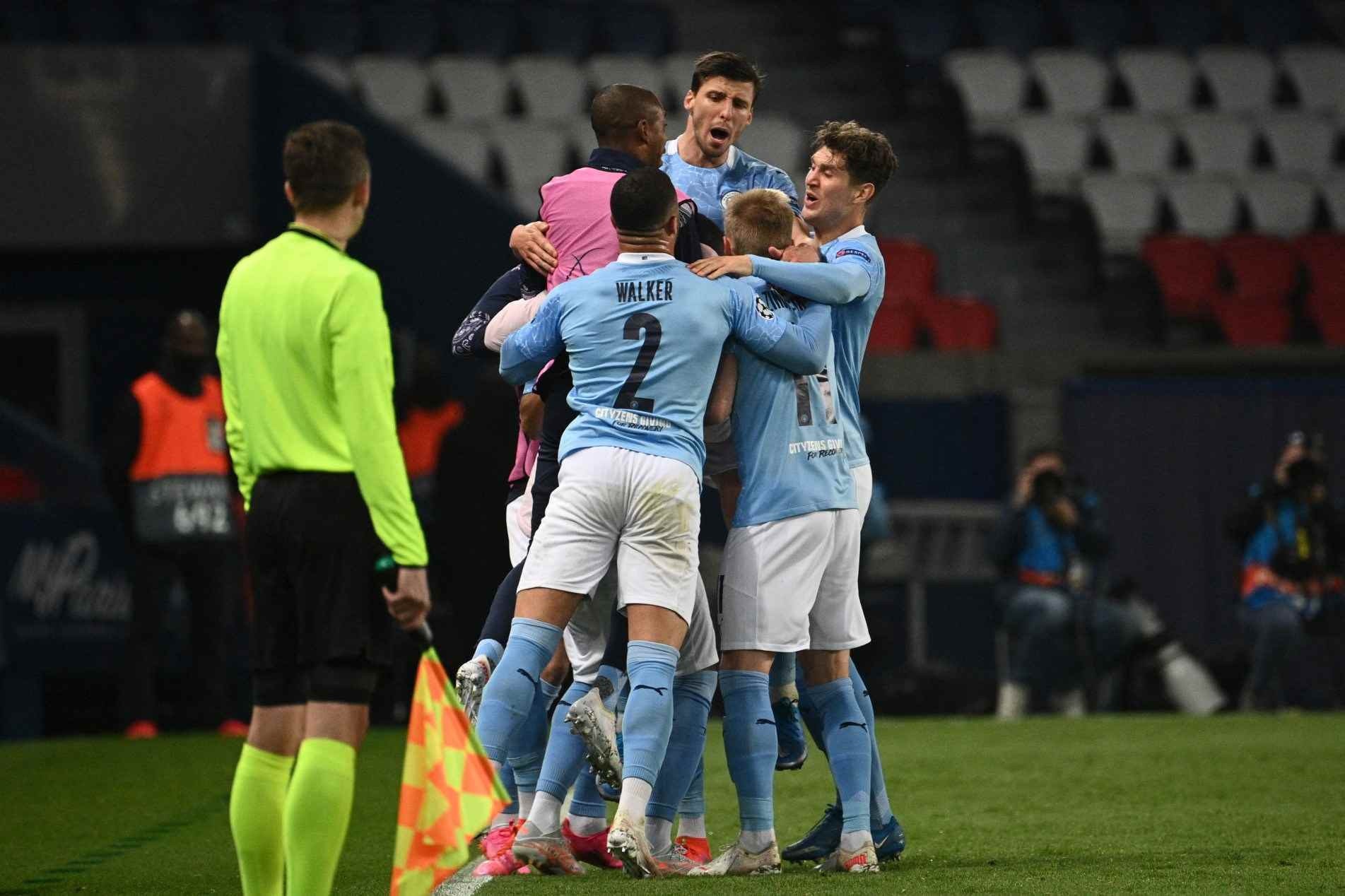 Jogadores do City comemoram gol durante a partida contra o PSG, na semifinal da Liga dos Campeões