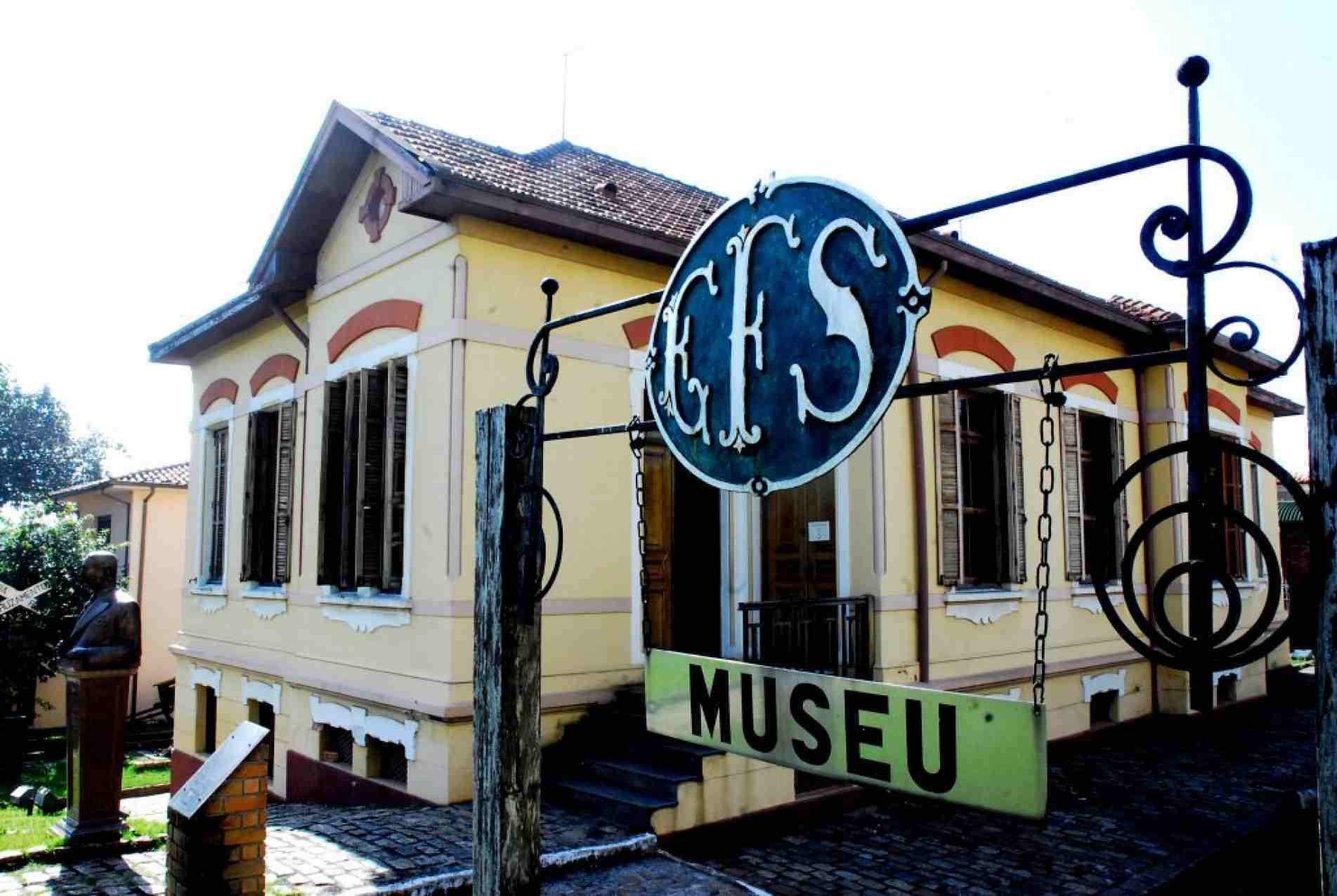 No dia 24, o jardim do Museu da Estrada de Ferro Sorocabana será palco de exibição de filme.