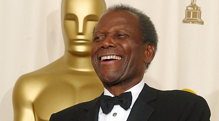 Sidney Poitier foi o primeiro astro negro de Hollywood e o primeiro afro-americano a ganhar o Oscar 