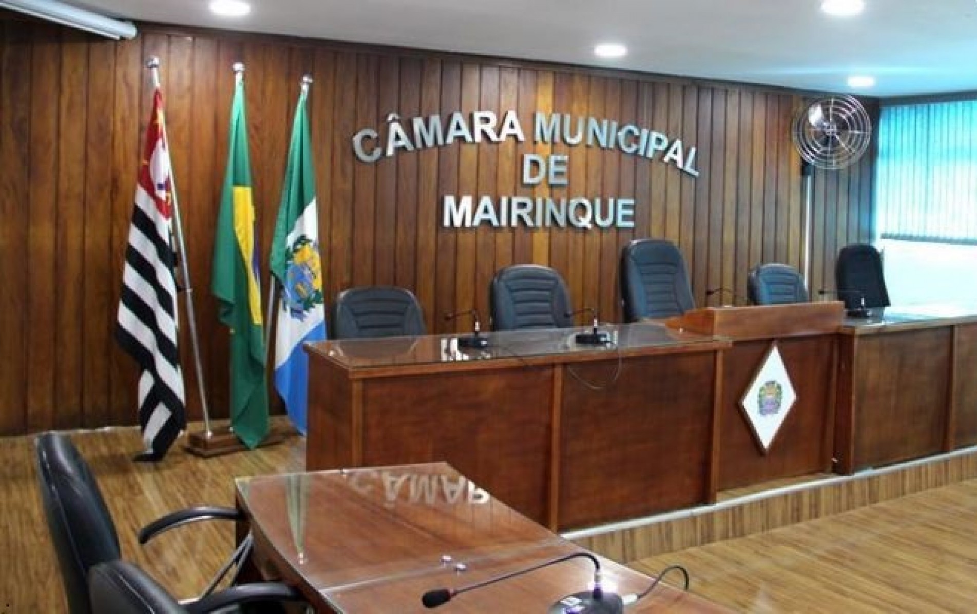 Câmara de Mairinque suspende atividades presenciais até 9 de fevereiro.