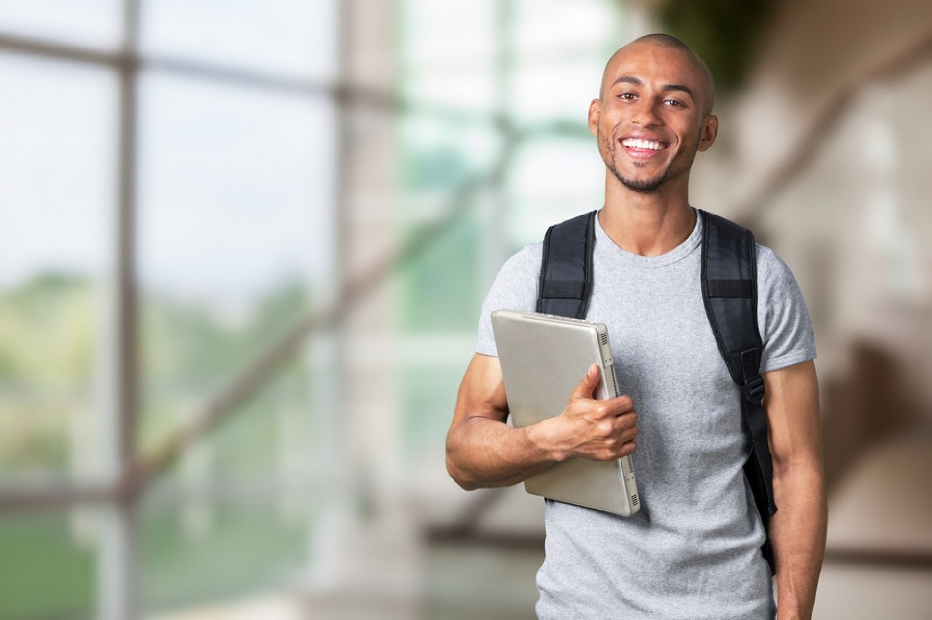 O Fies concede financiamento a estudantes em cursos superiores de instituições privadas.    