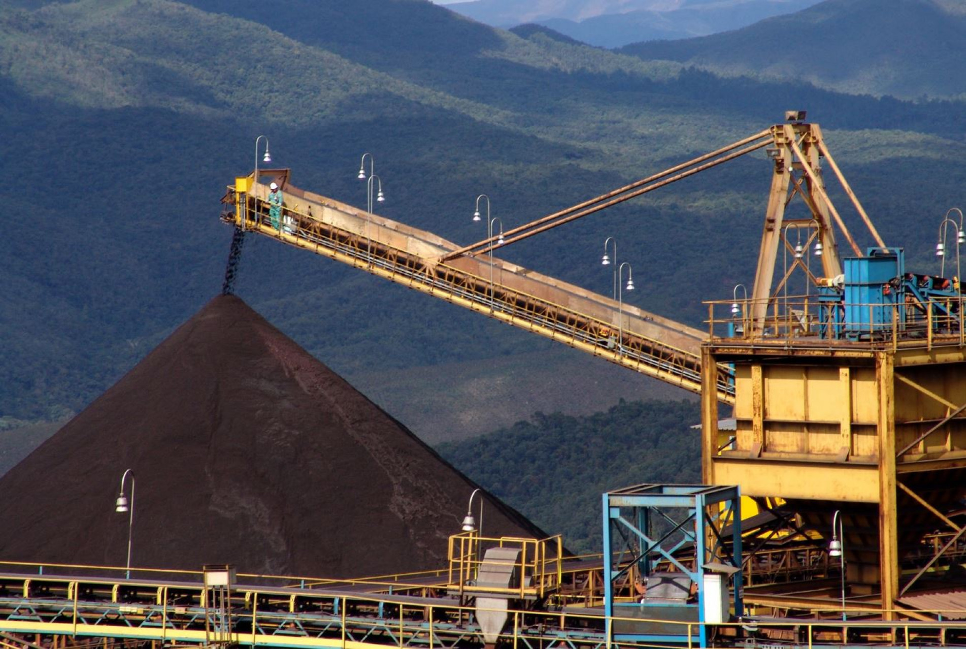 Minas de ferro e manganês foram compradas da Vale.