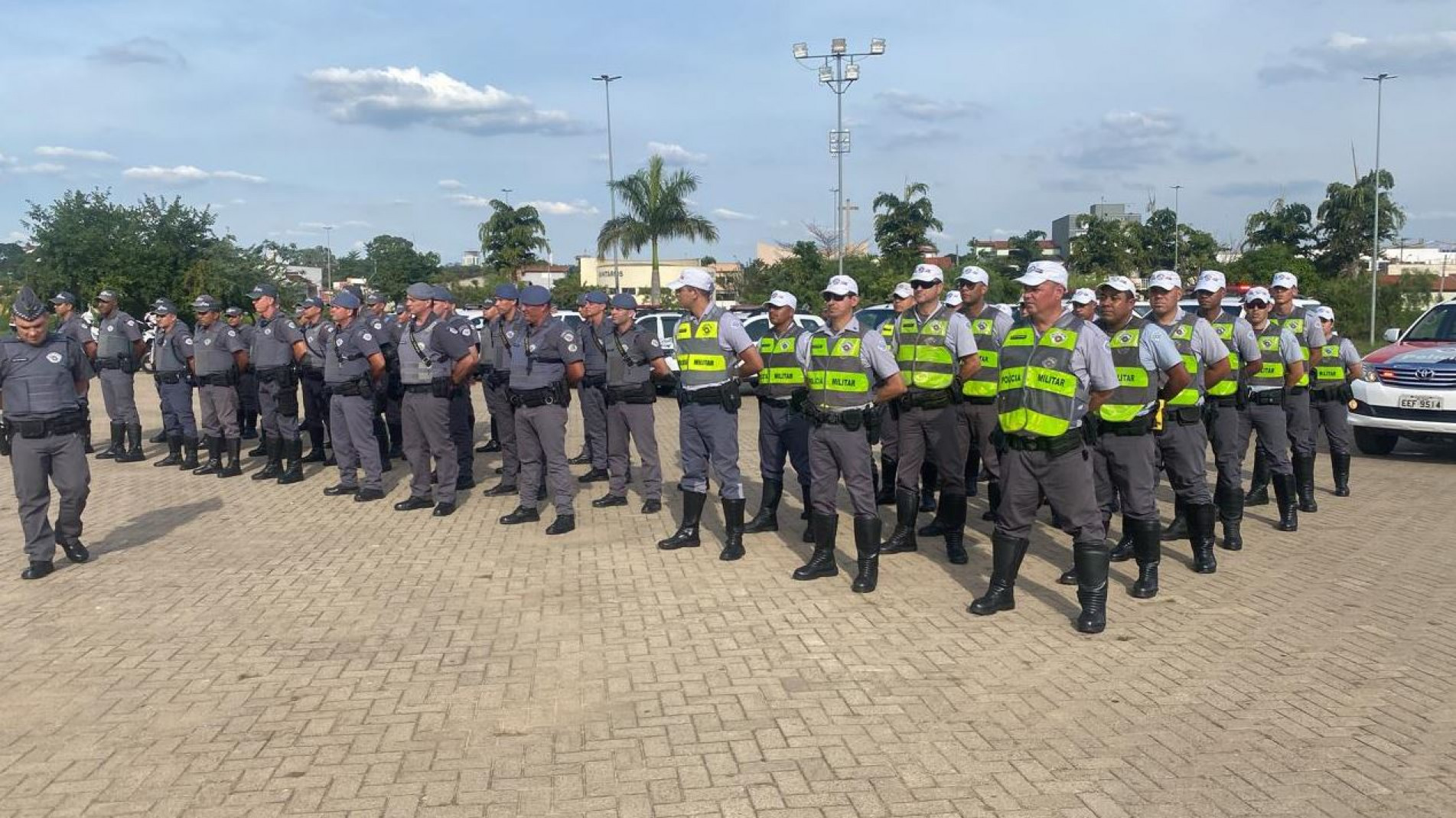 Mais de 70 policiais militares estão envolvido na ação de segurança pública