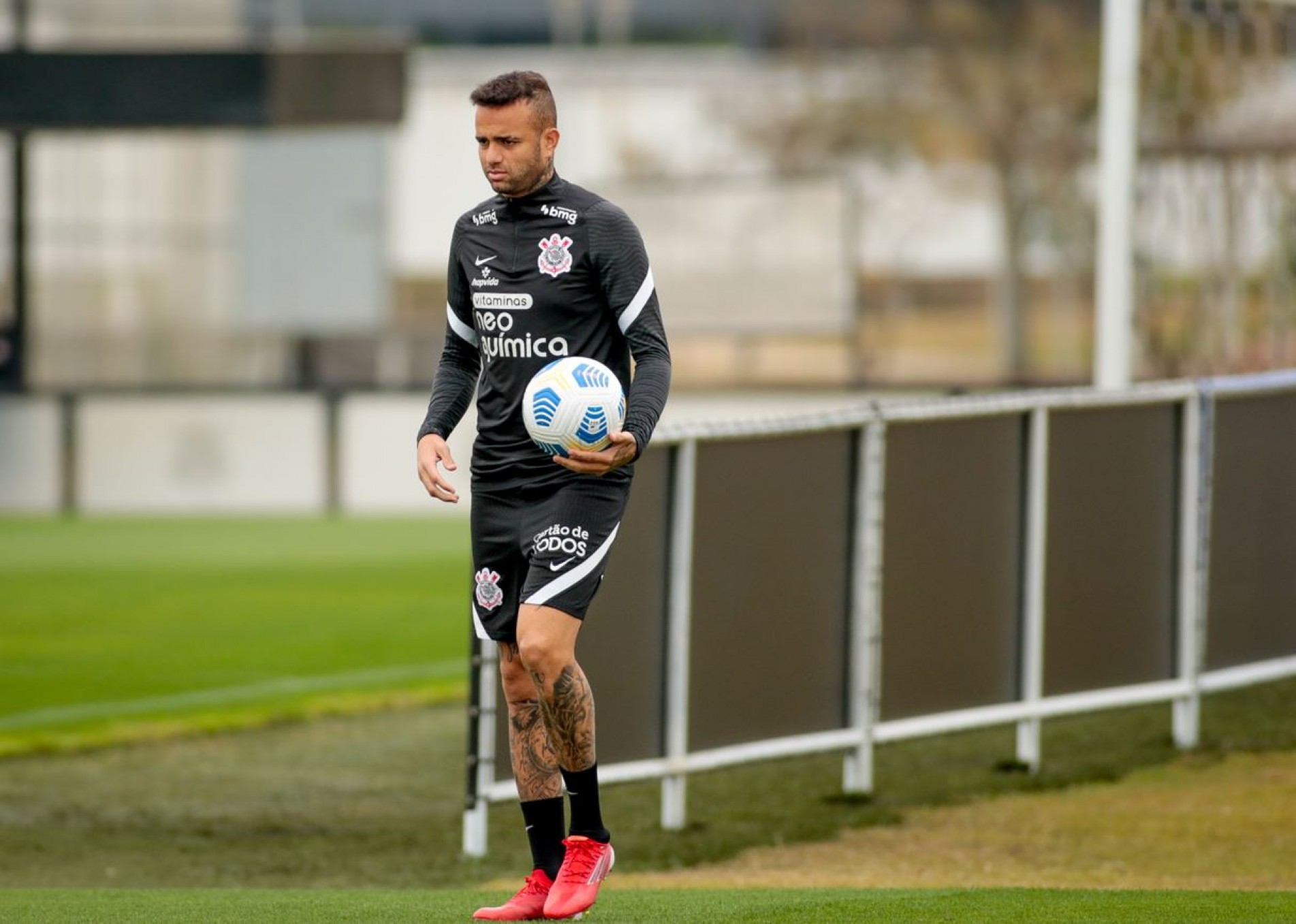 Com time reserva, Corinthians busca empate contra a Portuguesa-RJ