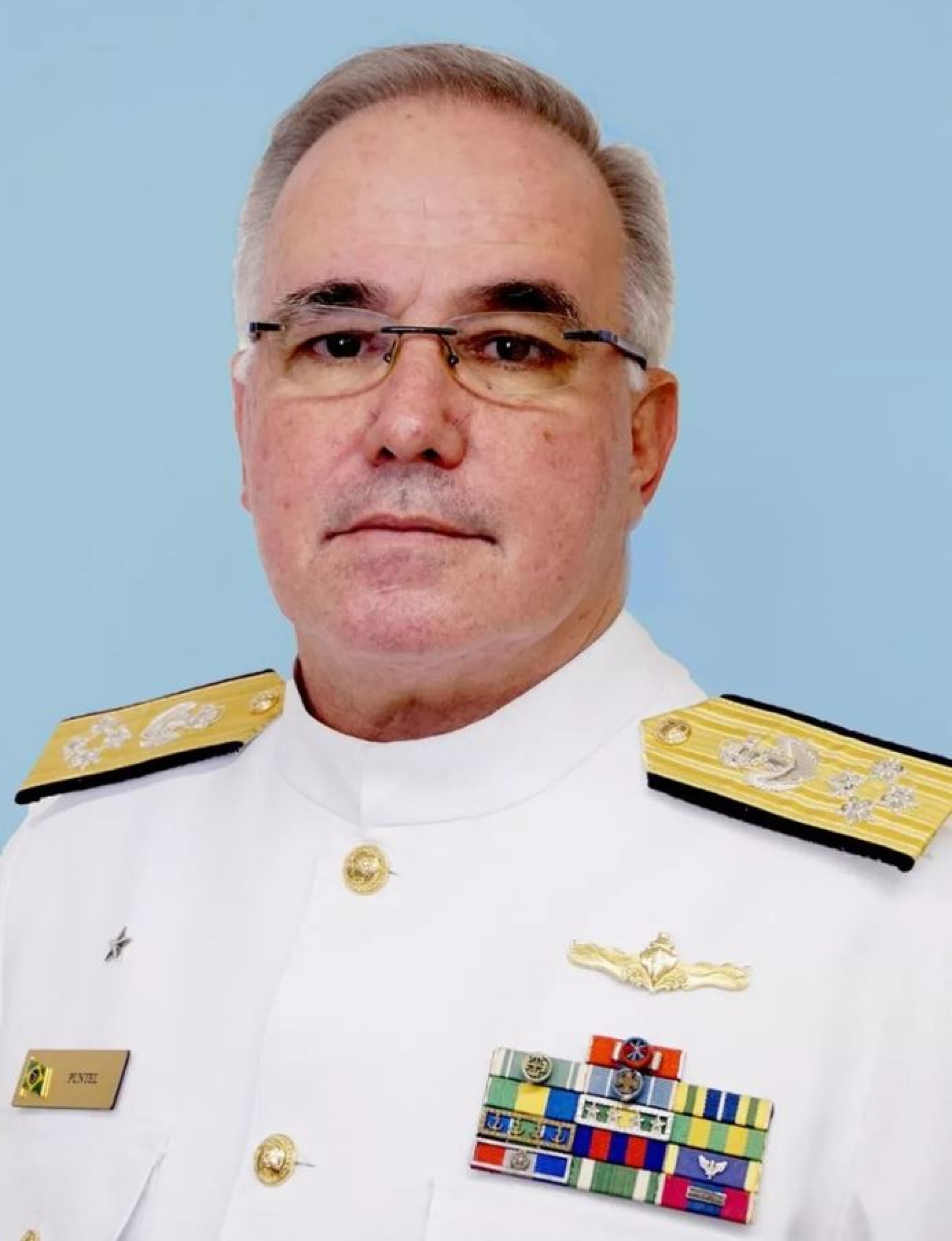 Almirante-de-Esquadra Leonardo Puntel.