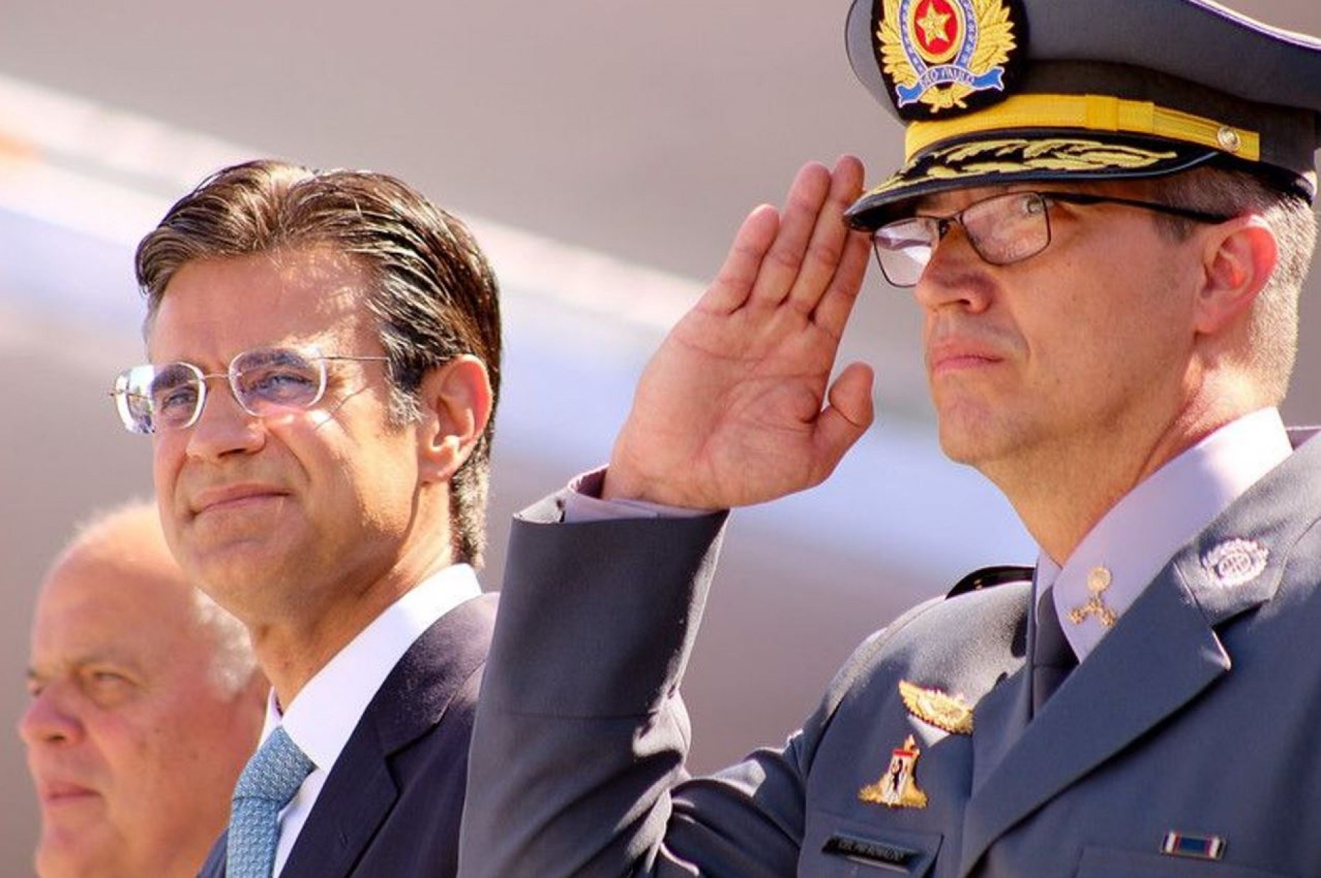 Governador Rodrigo Garcia e coronel Ronaldo Miguel Vieira.