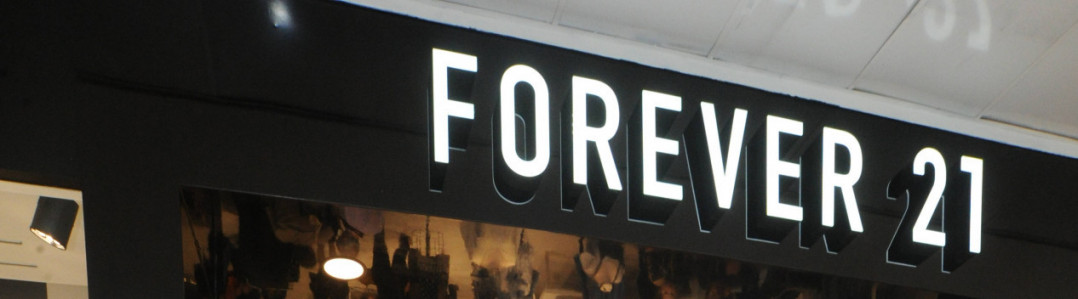 Forever 21 vai fechar 11 lojas no Brasil por falta de acordo com shoppings