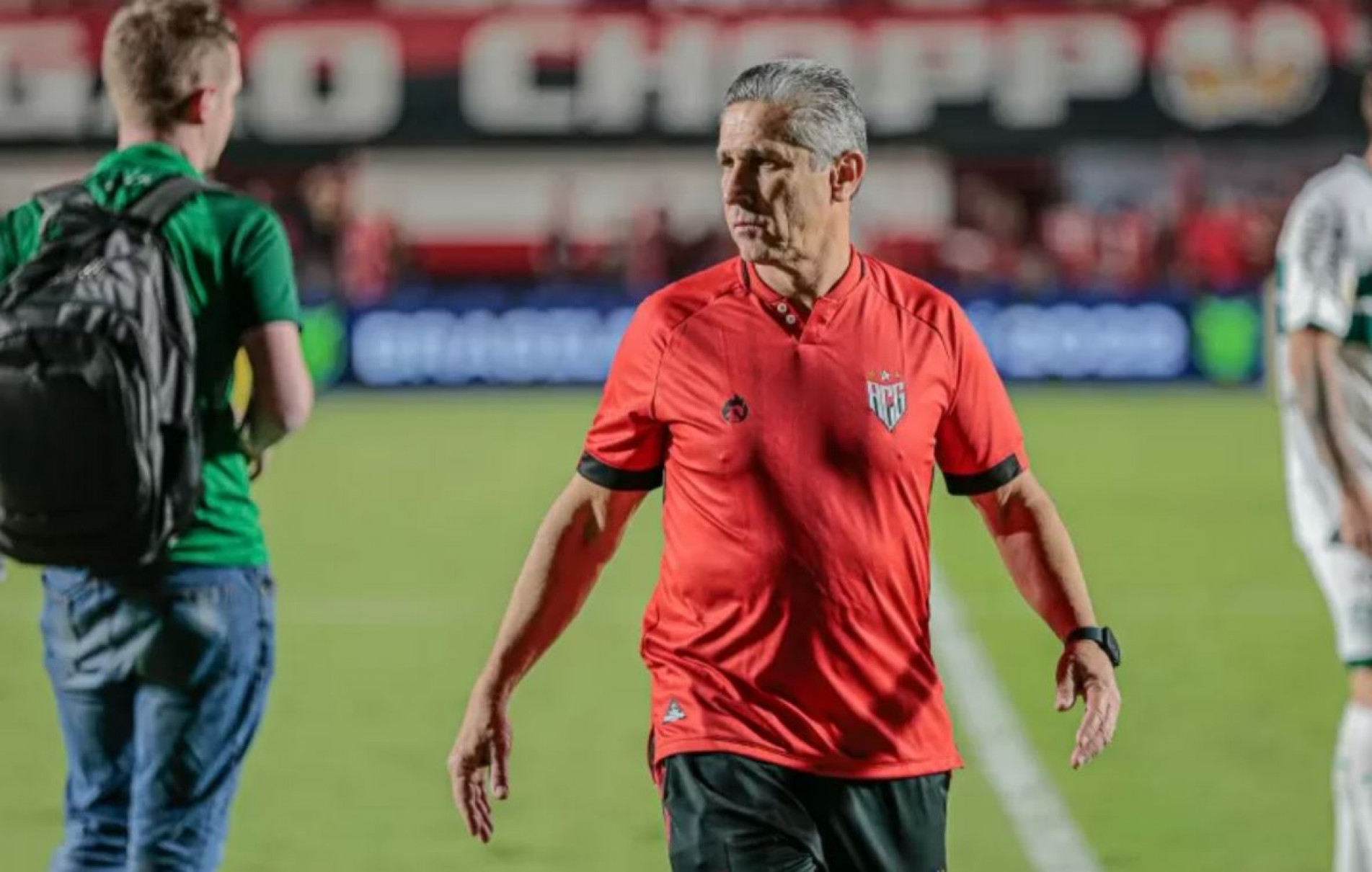 Jorginho, técnico do Atlético-GO.