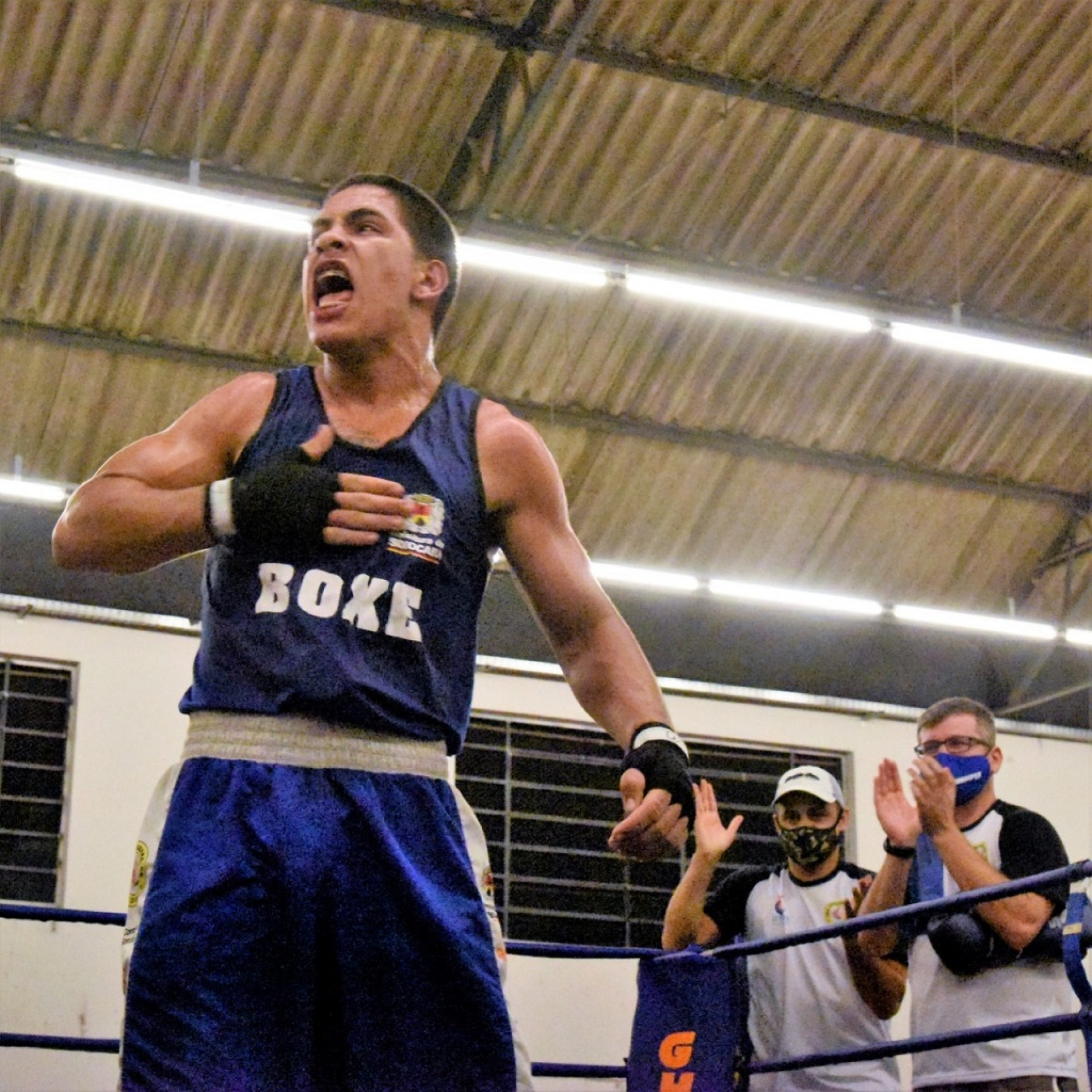 Luiz Carvalho é um dos participantes da equipe de boxe