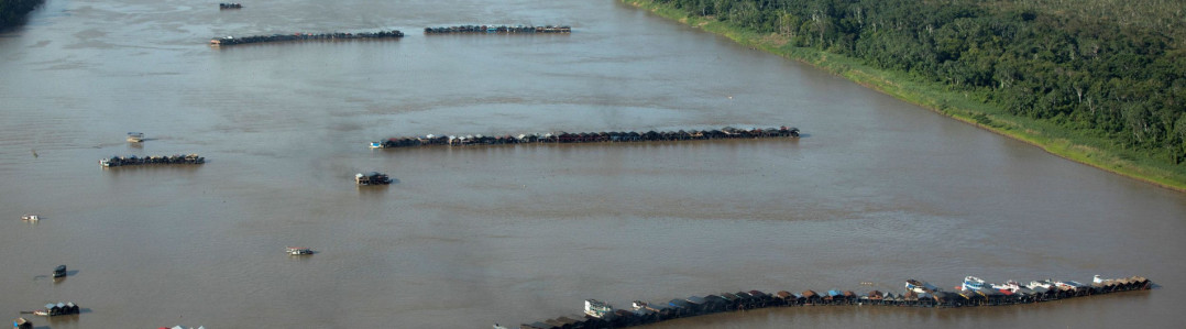 Para fugir da fiscalização, balsas de garimpo migram para Amazônia profunda  - 14/11/2022 - UOL TAB