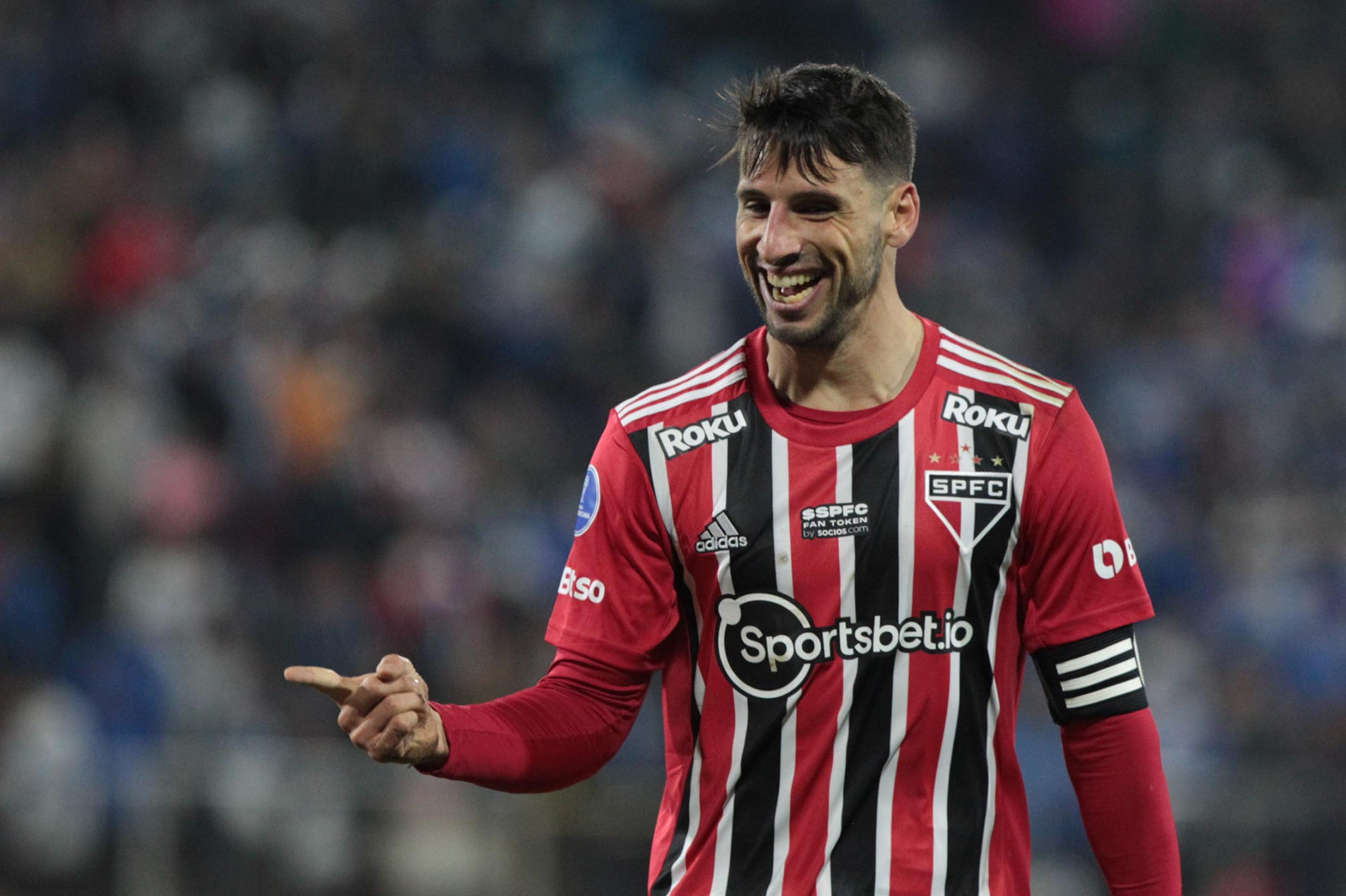 Calleri (foto) tem nove gols, um a menos que Cano, do time carioca.