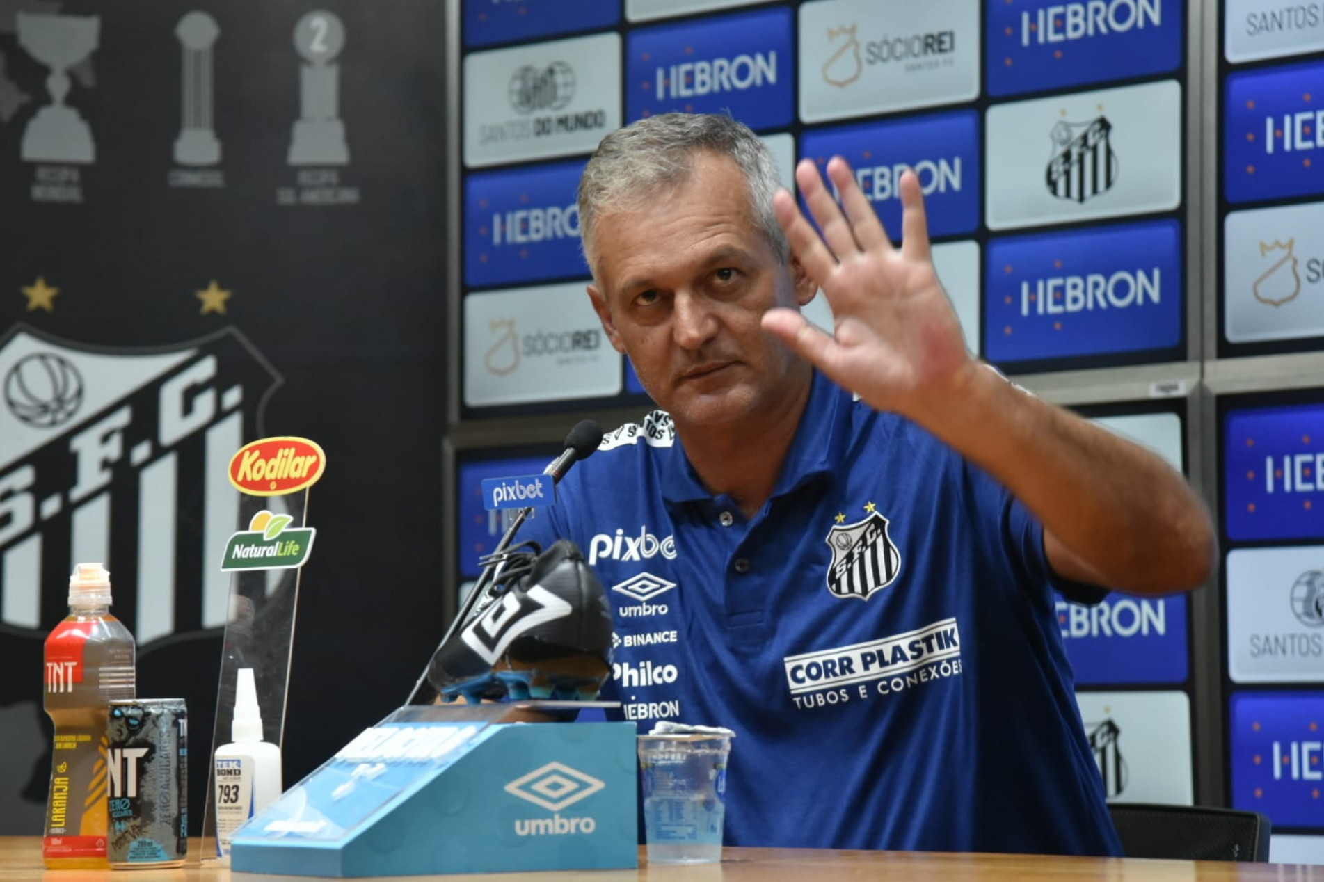 Técnico foi apresentado ontem