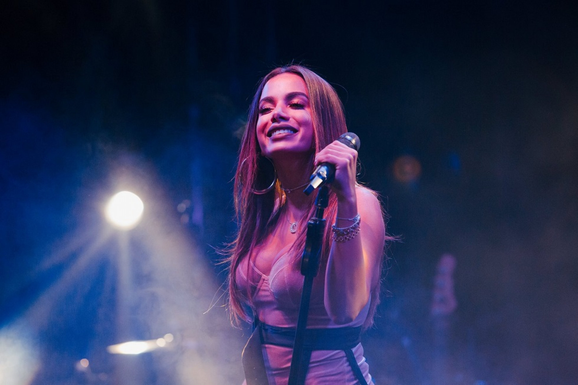 Anitta pode estar na lista de indicados ao Grammy, na categoria melhores do ano 