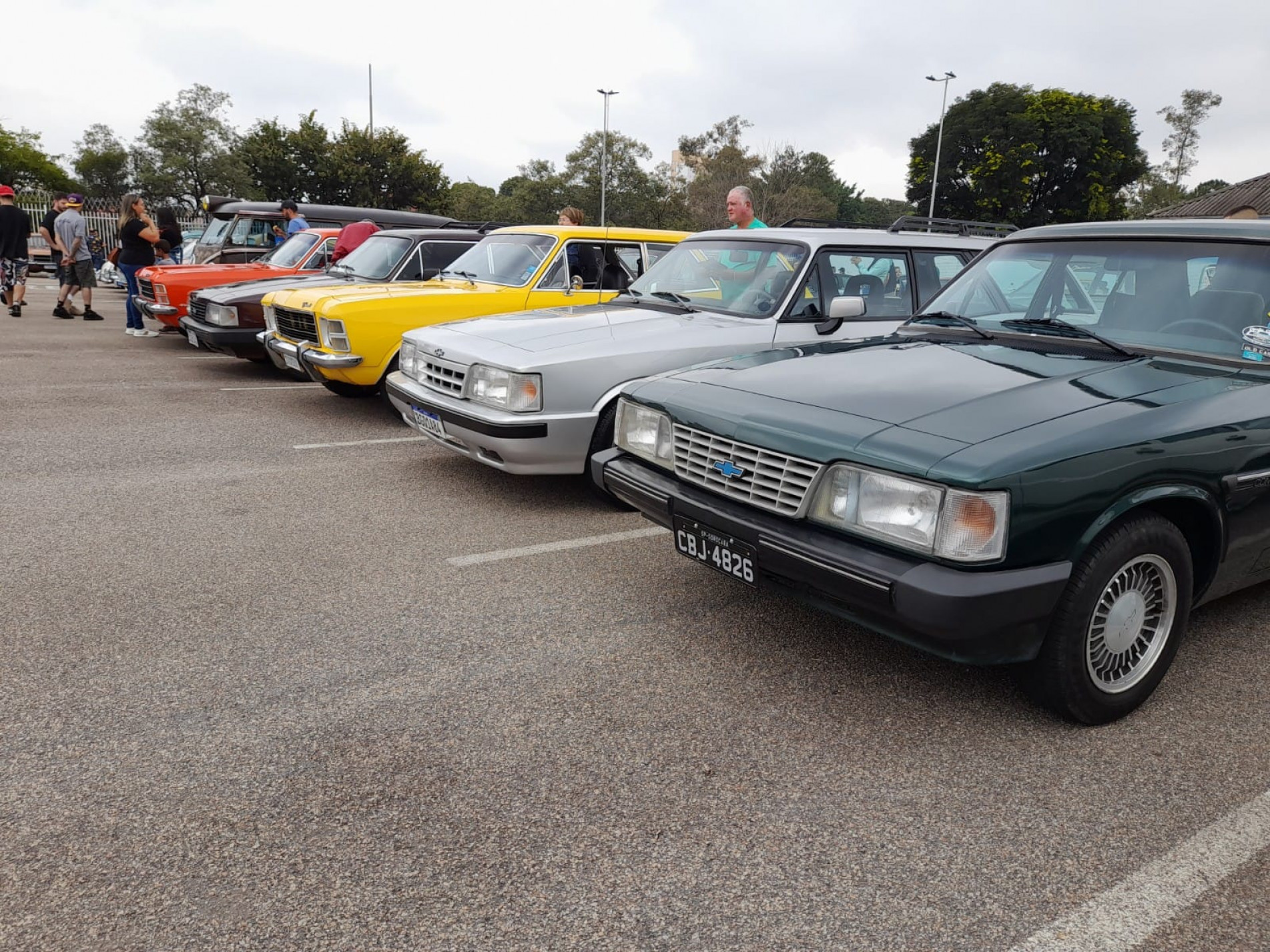 Exposição de carros antigos acontece das 10h às 16h, no Jardim América