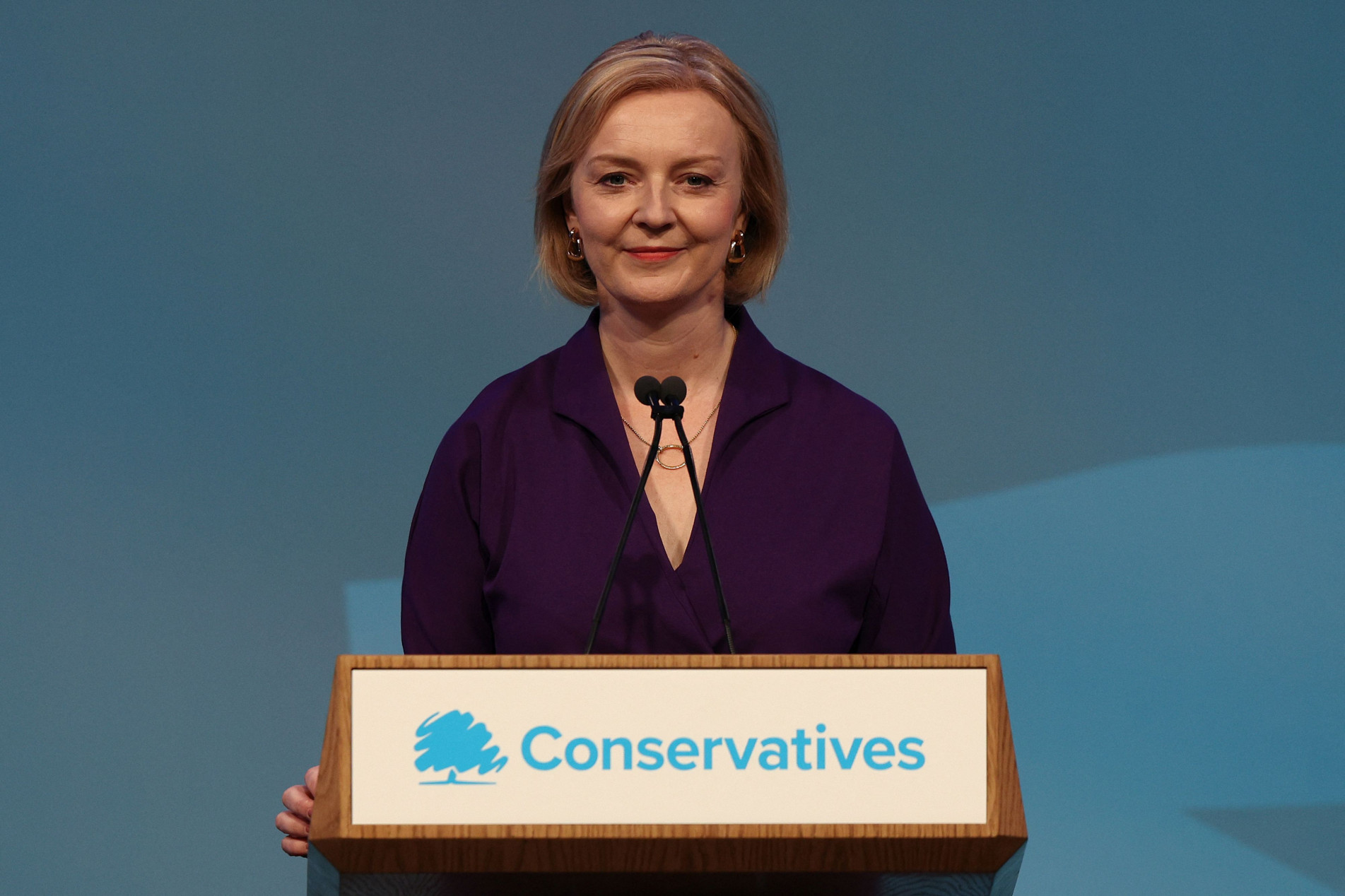 Liz Truss é uma política britânica que atua como Secretária de Relações Exteriores e foi eleita a nova premiê do Reino Unido 