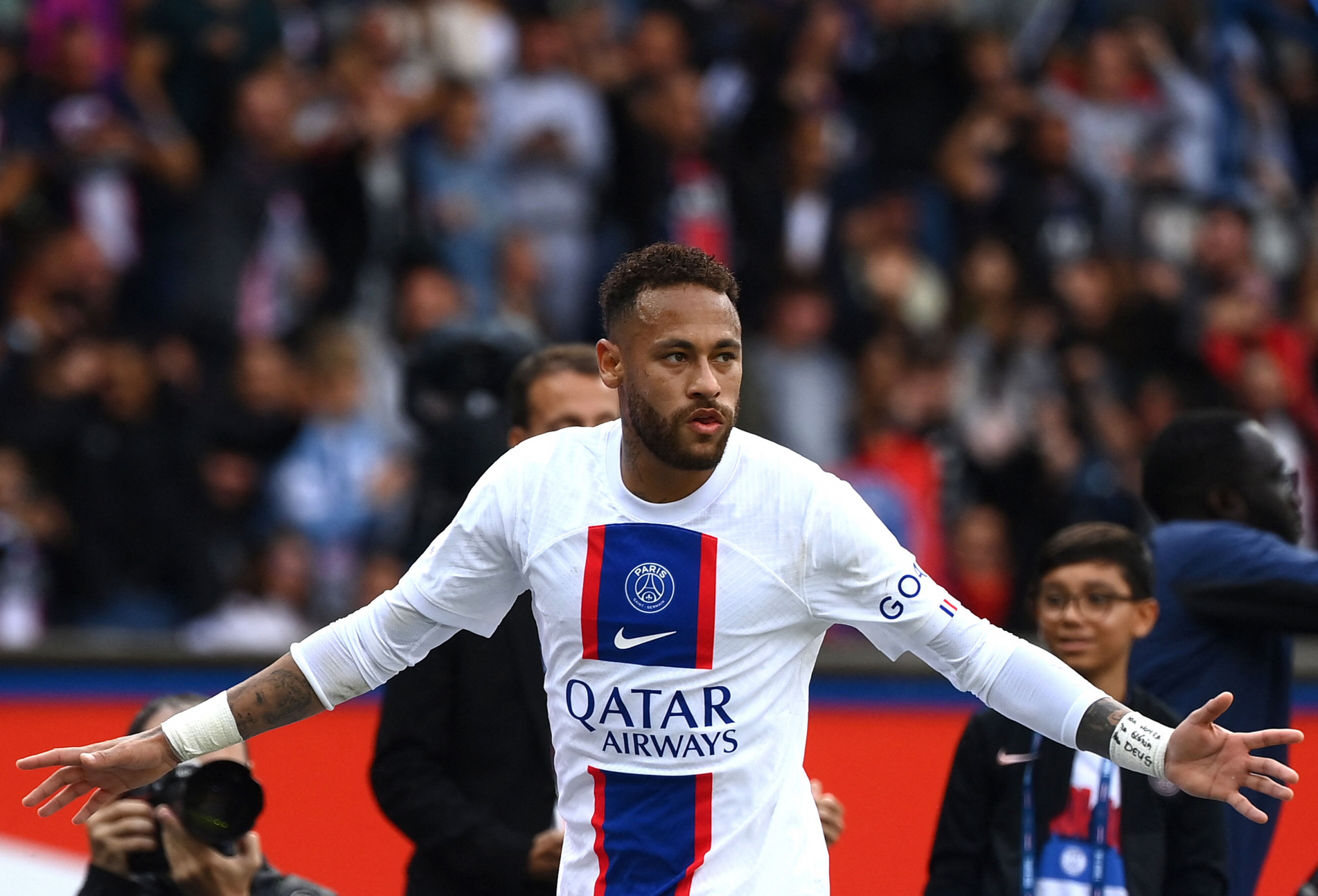 Neymar marcou gol na partida do PSG deste sábado (10)