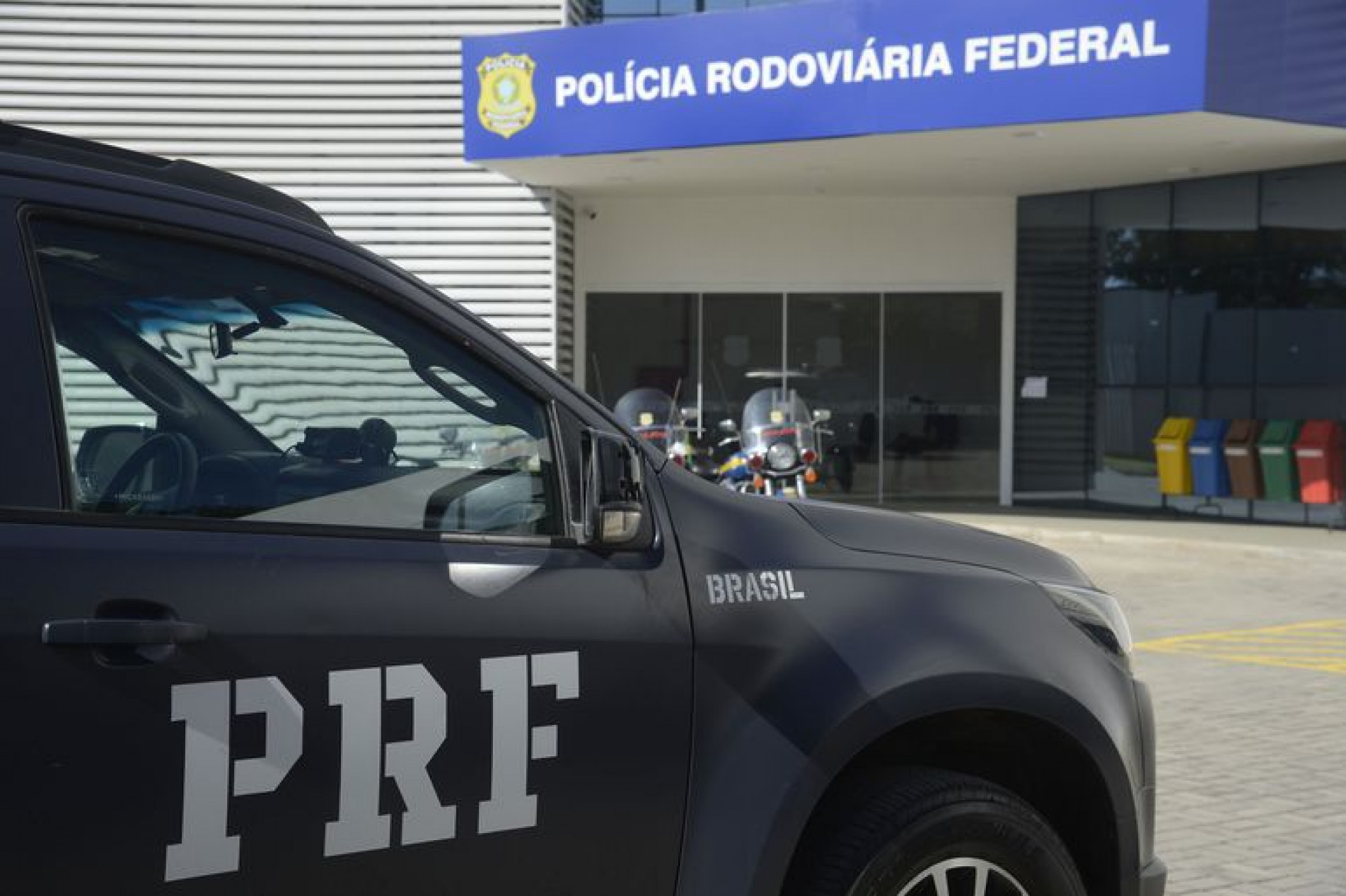 A Polícia Rodoviária Federal terá de explicar operações que afetam transporte público de eleitores