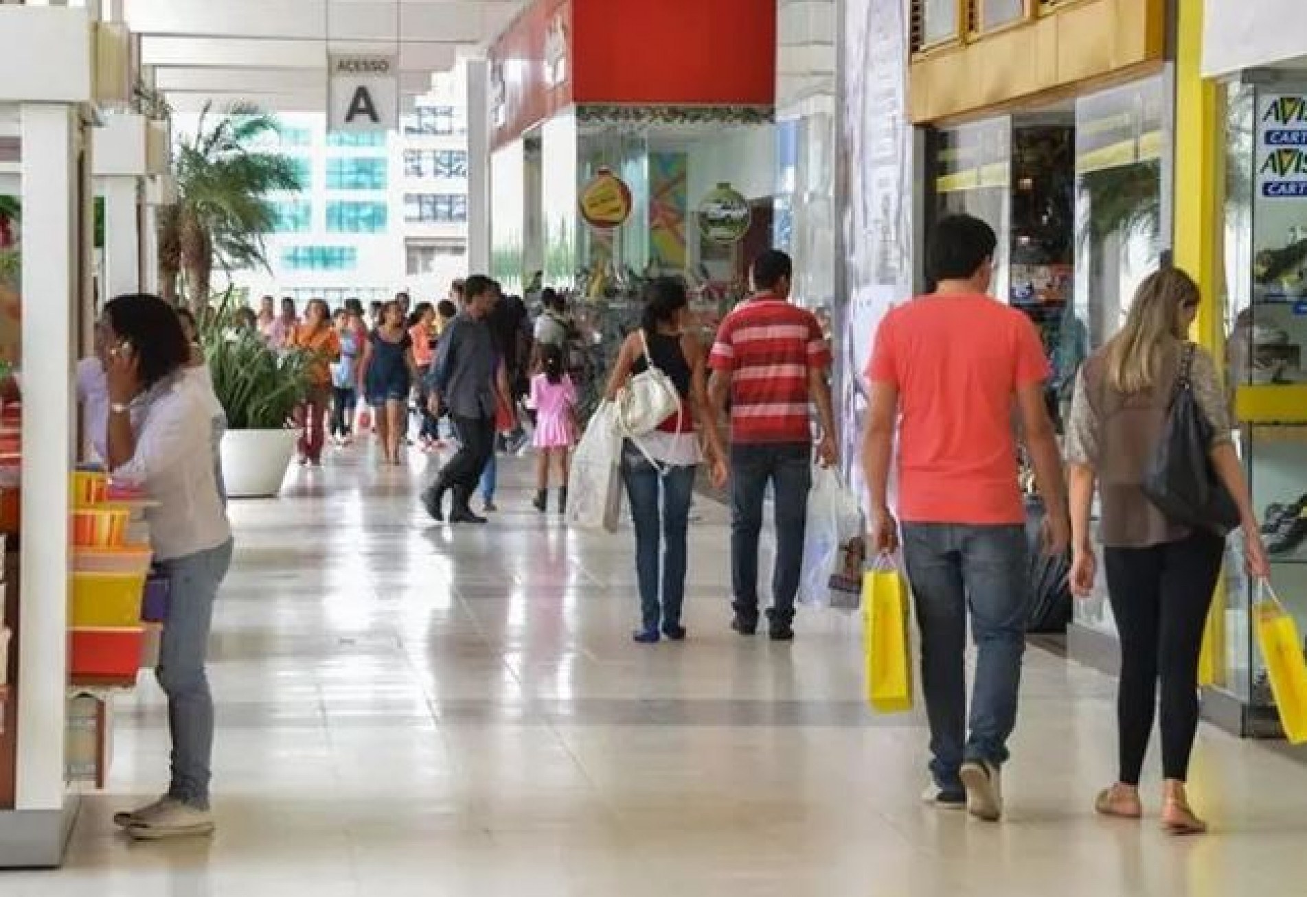 Vendas em shopping centers crescem 13,5% em setembro
