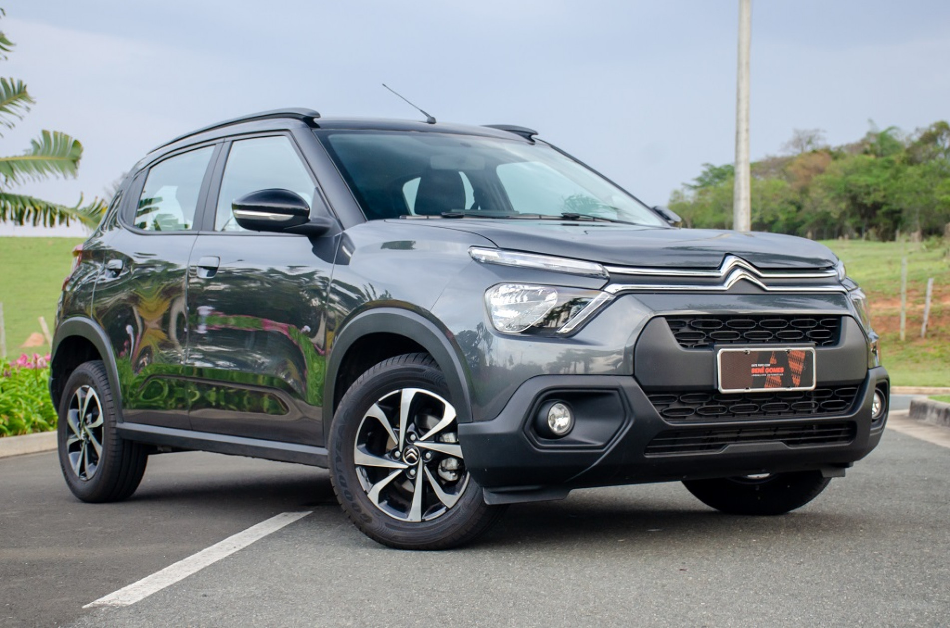 Comparativo: Novo Citroën C3 x Renault Kwid x Fiat Mobi