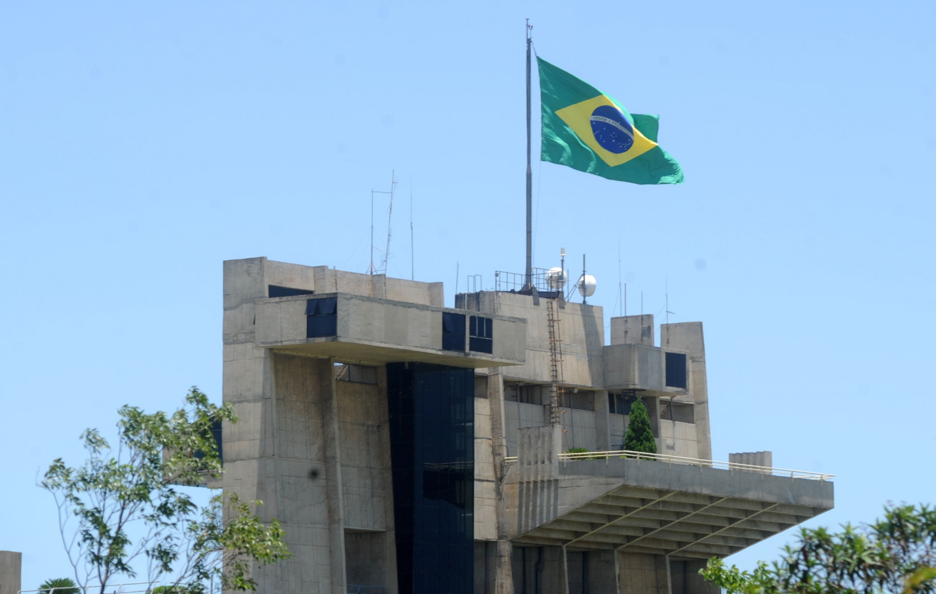 Criado em 19 de novembro de 1889, o pavilhão nacional representa os ideais da República, declarada quatro dias antes