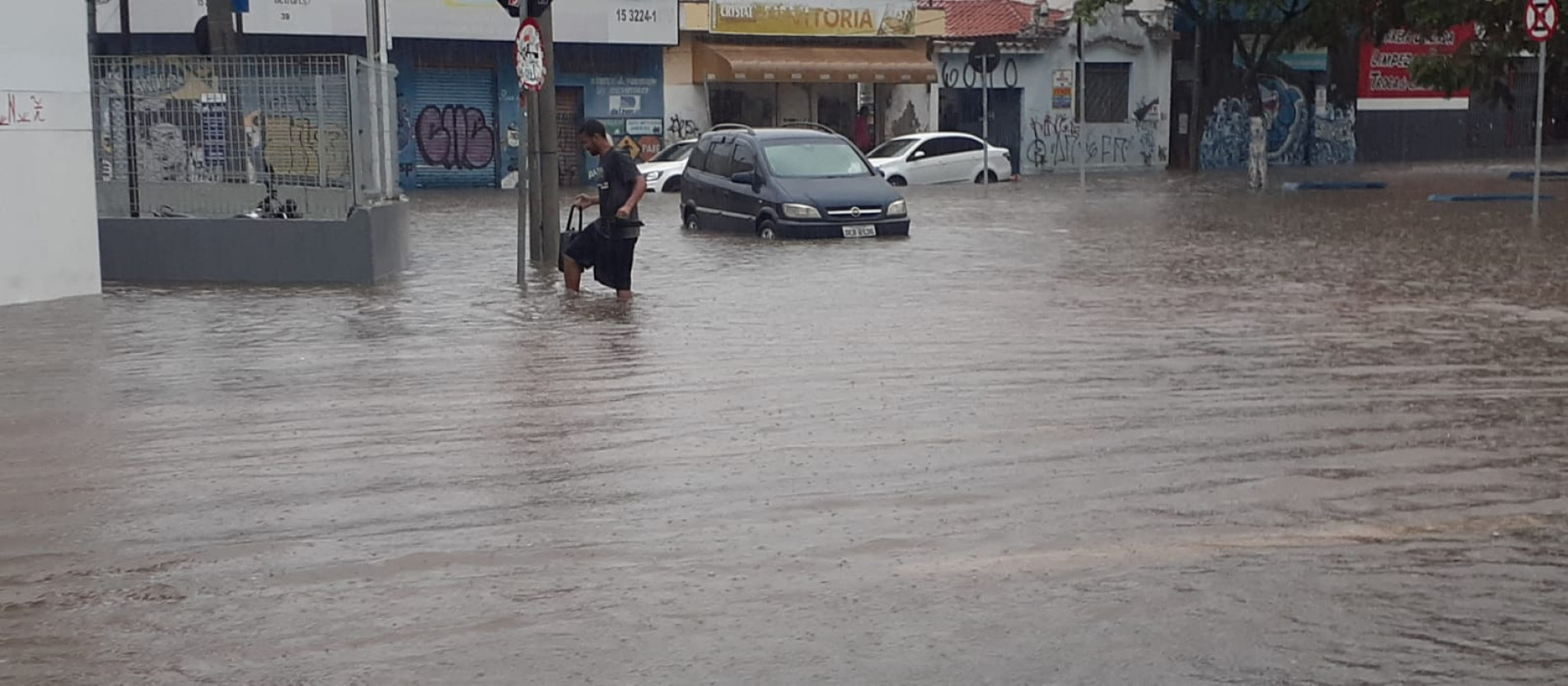 Garoa ameniza tempo seco depois de 54 dias sem chuva - 11/09/12 - SOROCABA  E REGIÃO - Jornal Cruzeiro do Sul