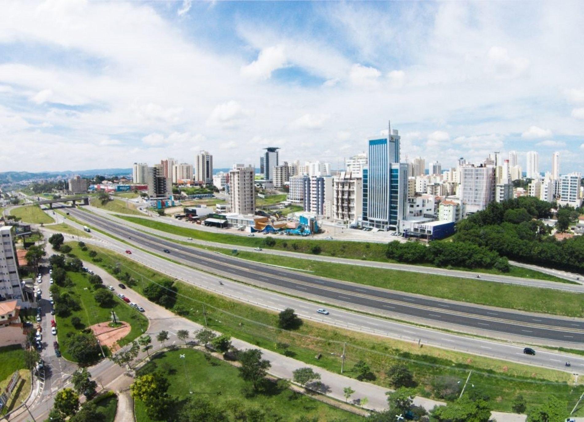 Vista aérea do Campolim, um dos bairros mais valorizados de Sorocaba