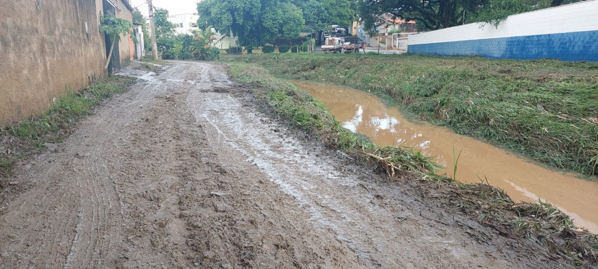 Garoa ameniza tempo seco depois de 54 dias sem chuva - 11/09/12 - SOROCABA  E REGIÃO - Jornal Cruzeiro do Sul