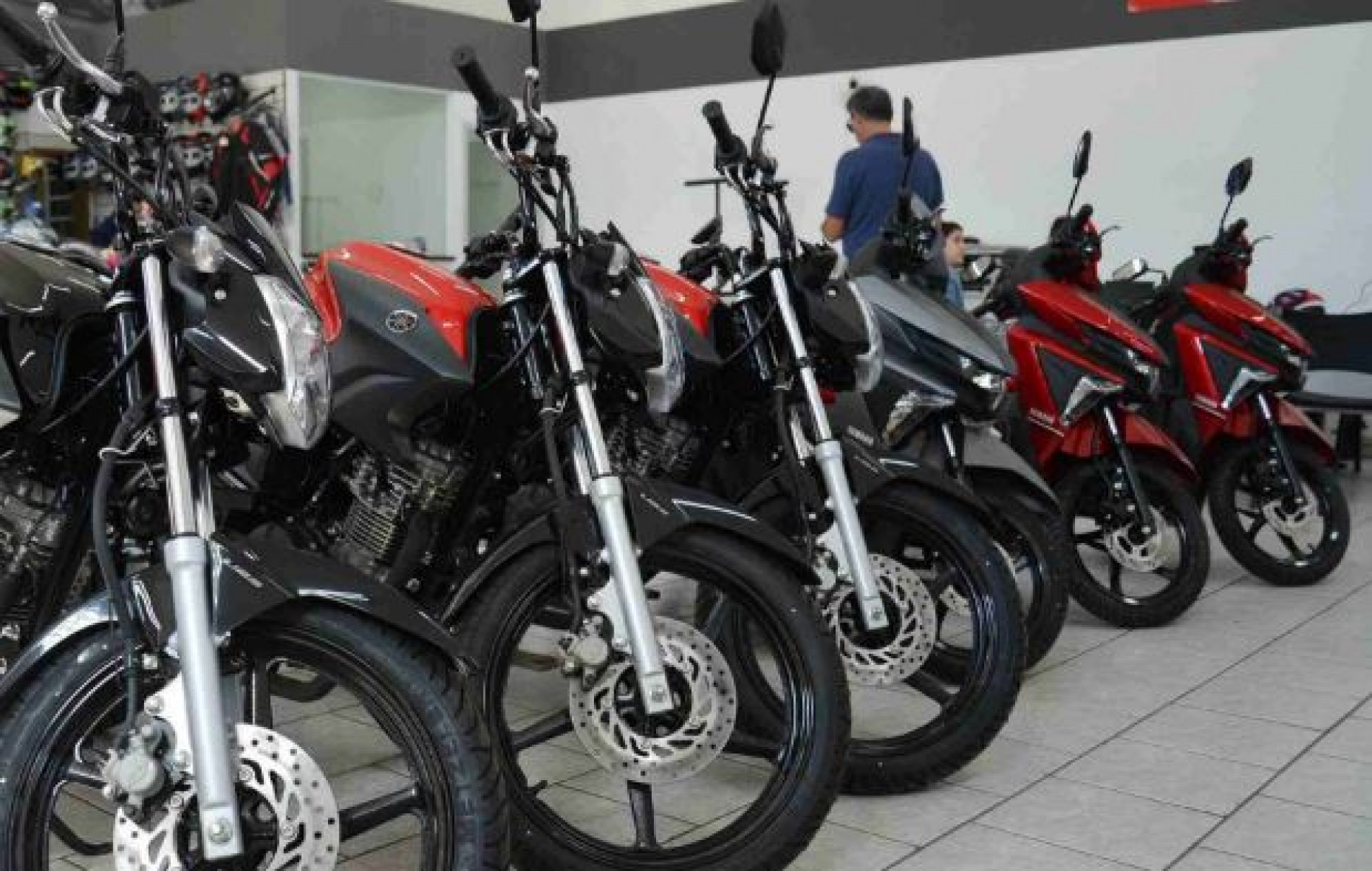 Abraciclo: produção de motocicletas sobe 13,4% e tem melhor fevereiro em 9 anos