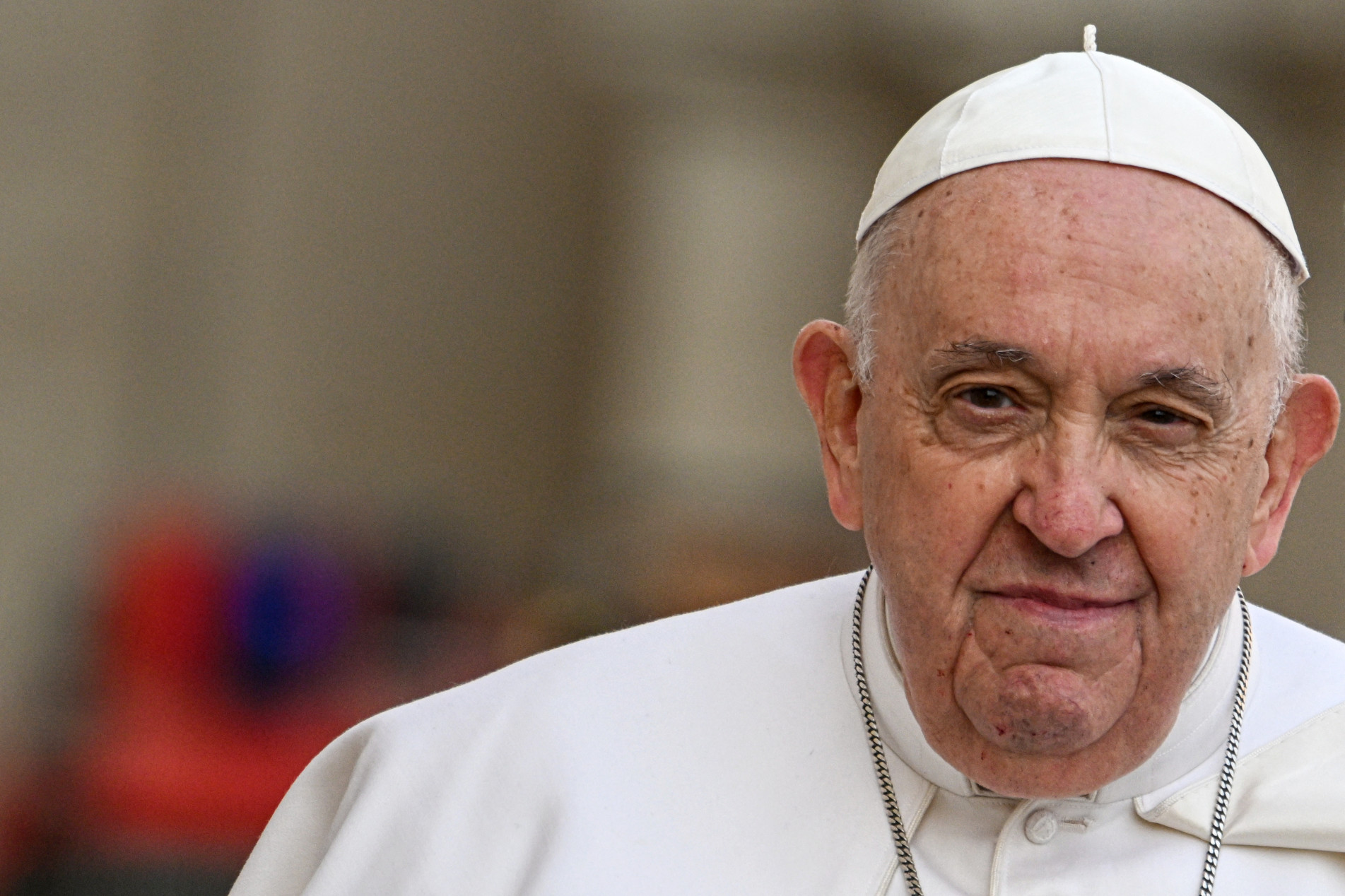  Pope Francis arrives the weekly general audience on March 22, 2023 at St. Peter's square in The Vatican. (Photo by Andreas SOLARO / AFP)