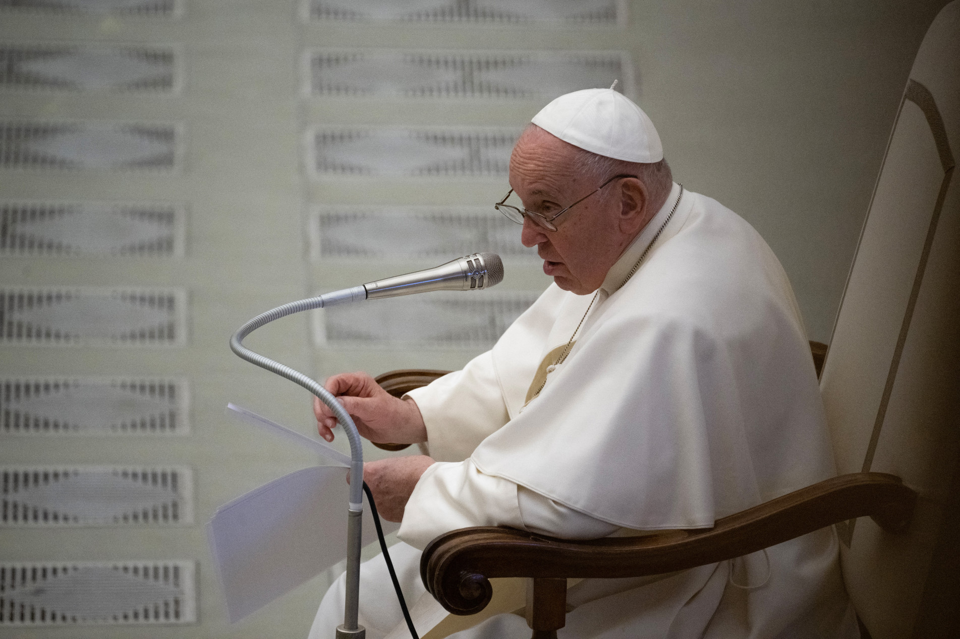  Pope Francis speaks during an audience to participants in the Course on the Internal Forum organized by the Tribunal of the Apostolic Penitentiary, on March 23, 2023 at Paul-VI hall in The Vatican. (Photo by Tiziana FABI / AFP)