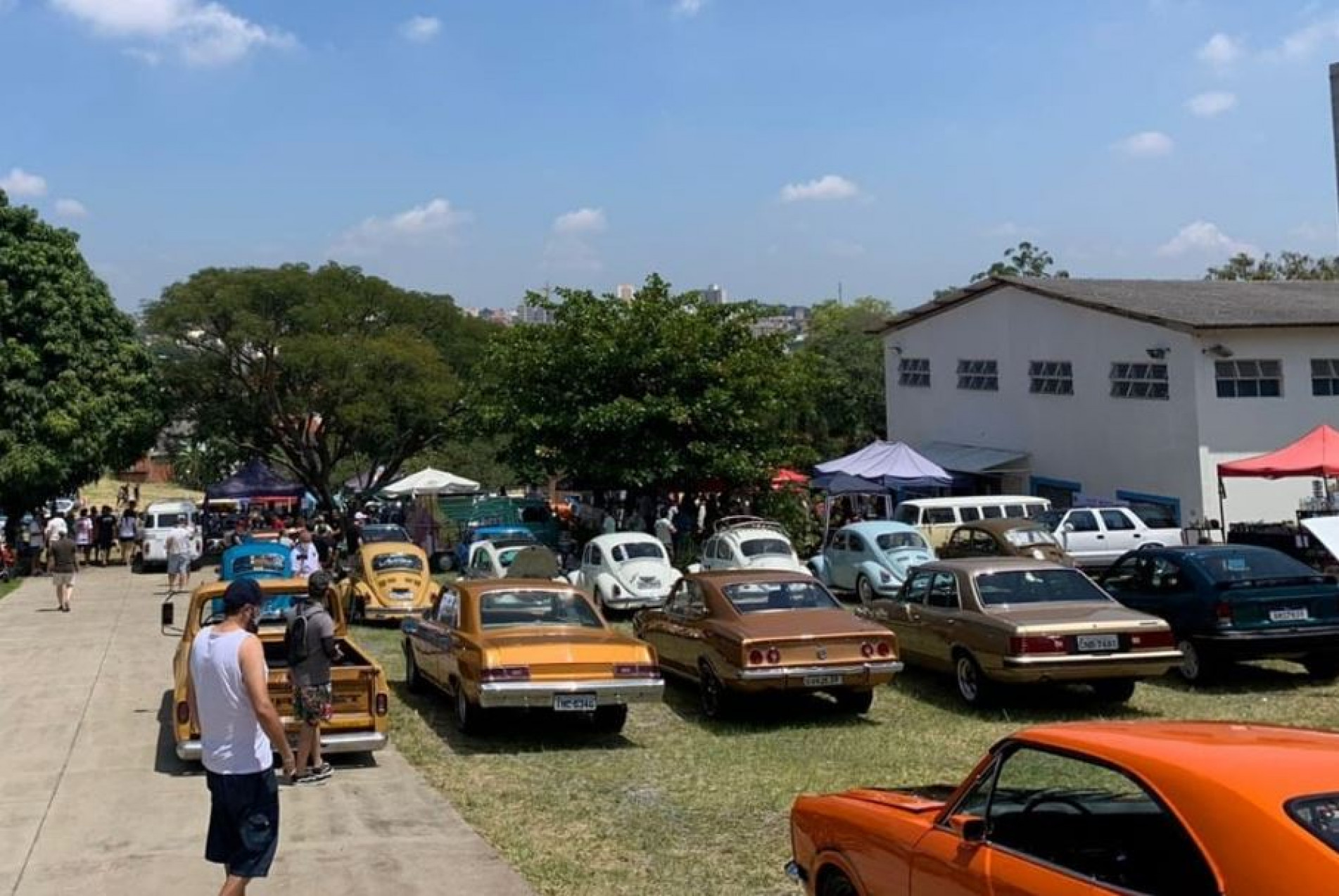 Evento terá food trucks e show