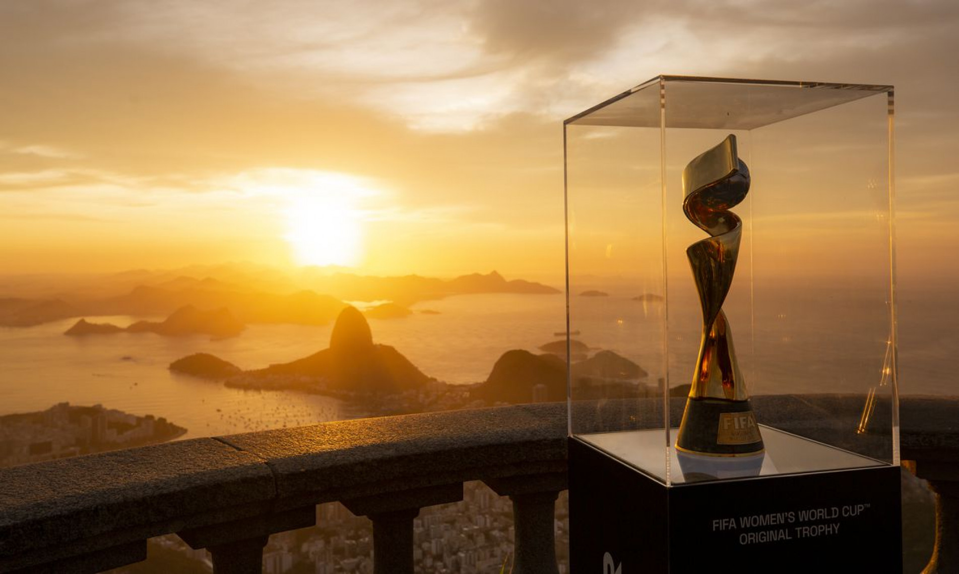 CBF oficializa candidatura do Brasil para sediar Copa feminina de 2027