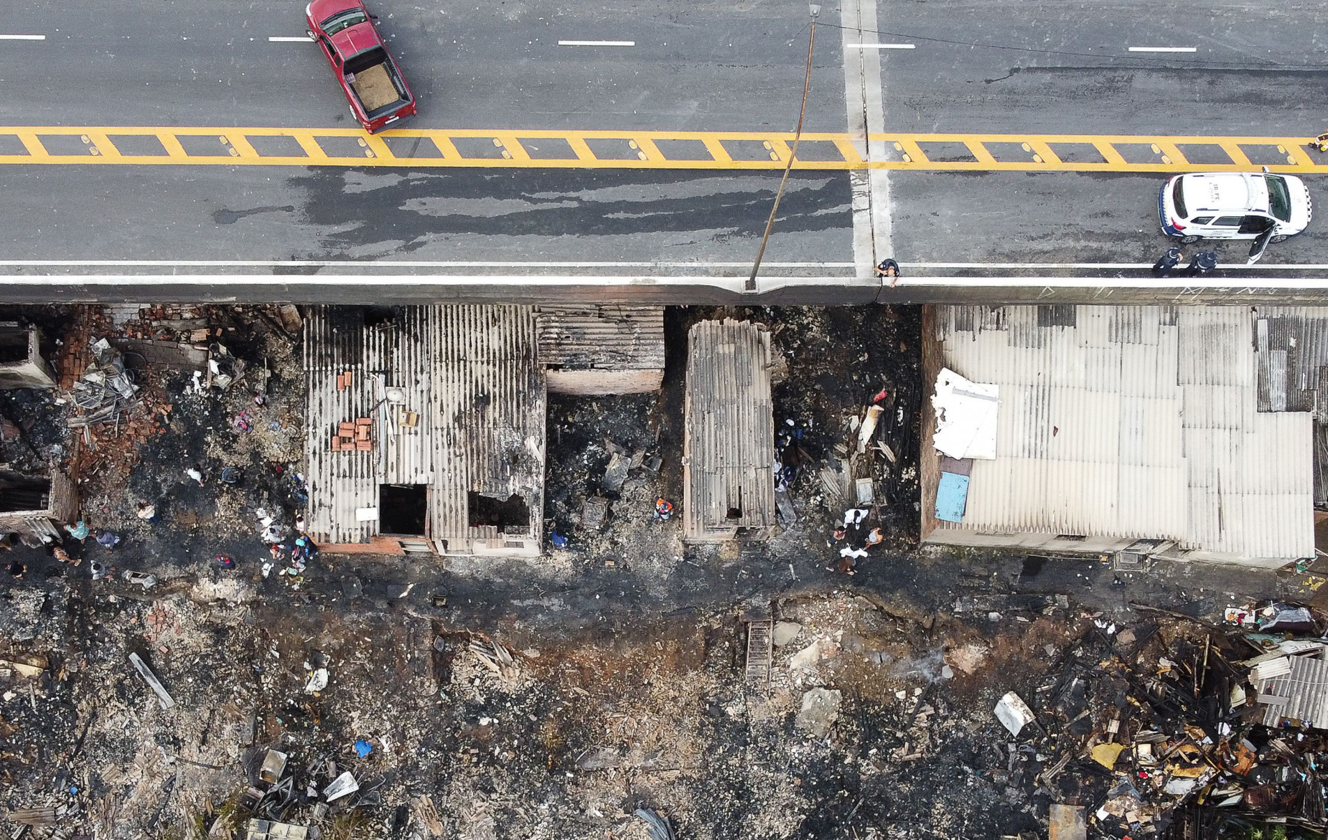 O incêndio ocorreu na comunidade do Pau Queimado
