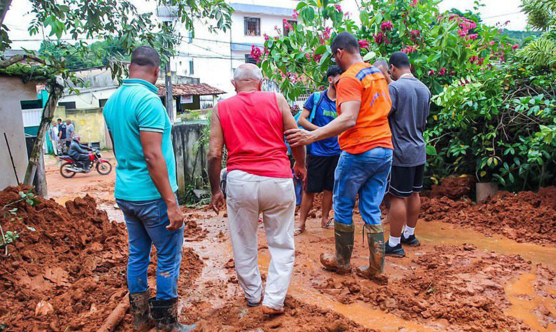 Seis cidades decretaram emergência, incluindo Ilhéus