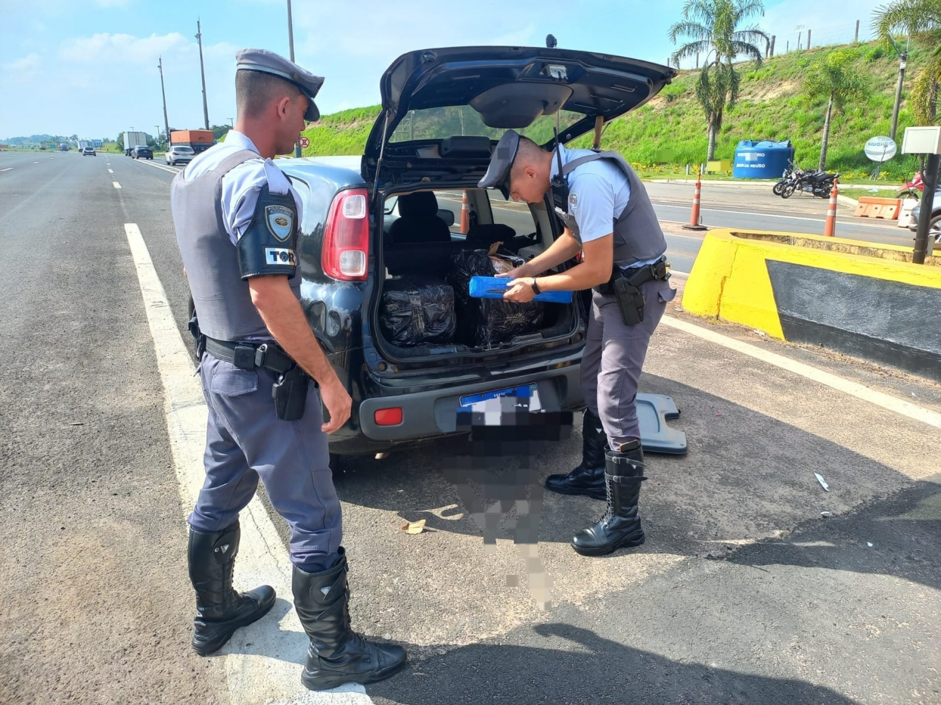 Droga estava no porta-malas de um veículo na rodovia Castello Branco