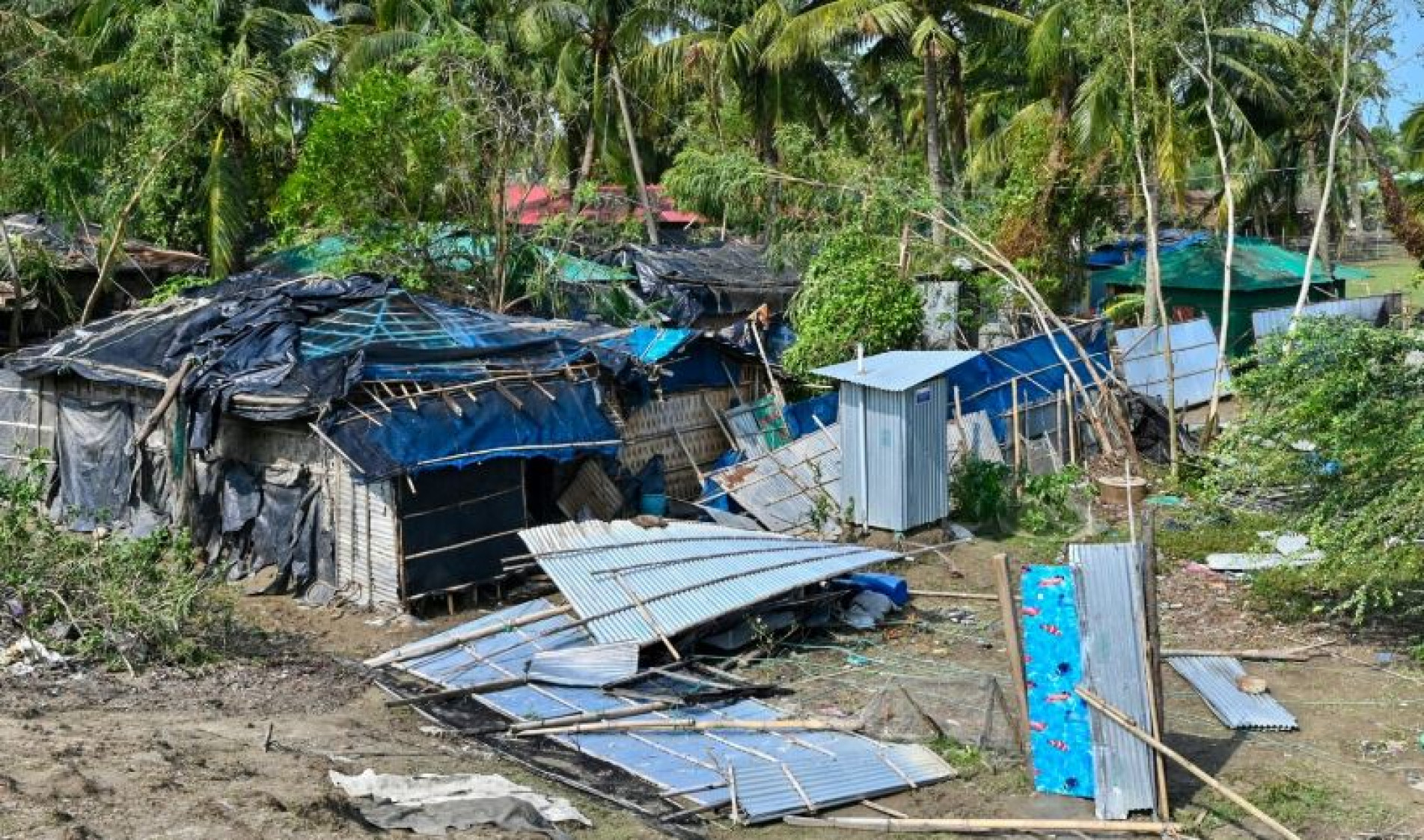 Passagem do ciclone Mocha por Mianmar e partes de Bangladesh deixou um rastro de destruição com inundações e deslizamentos de terra