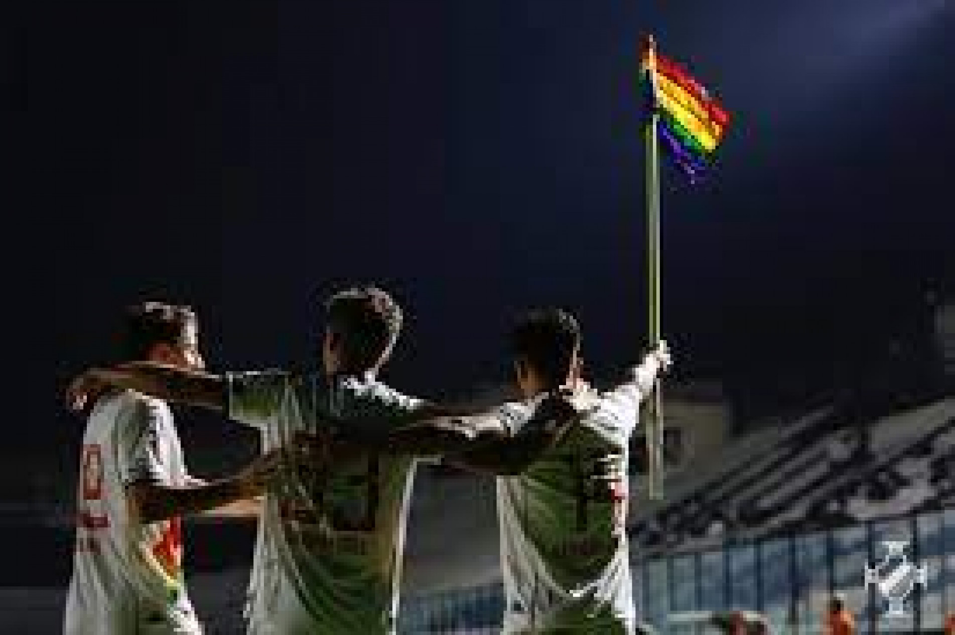 Cada vez mais clubes têm se manifestado contra a homofobia no futebol 