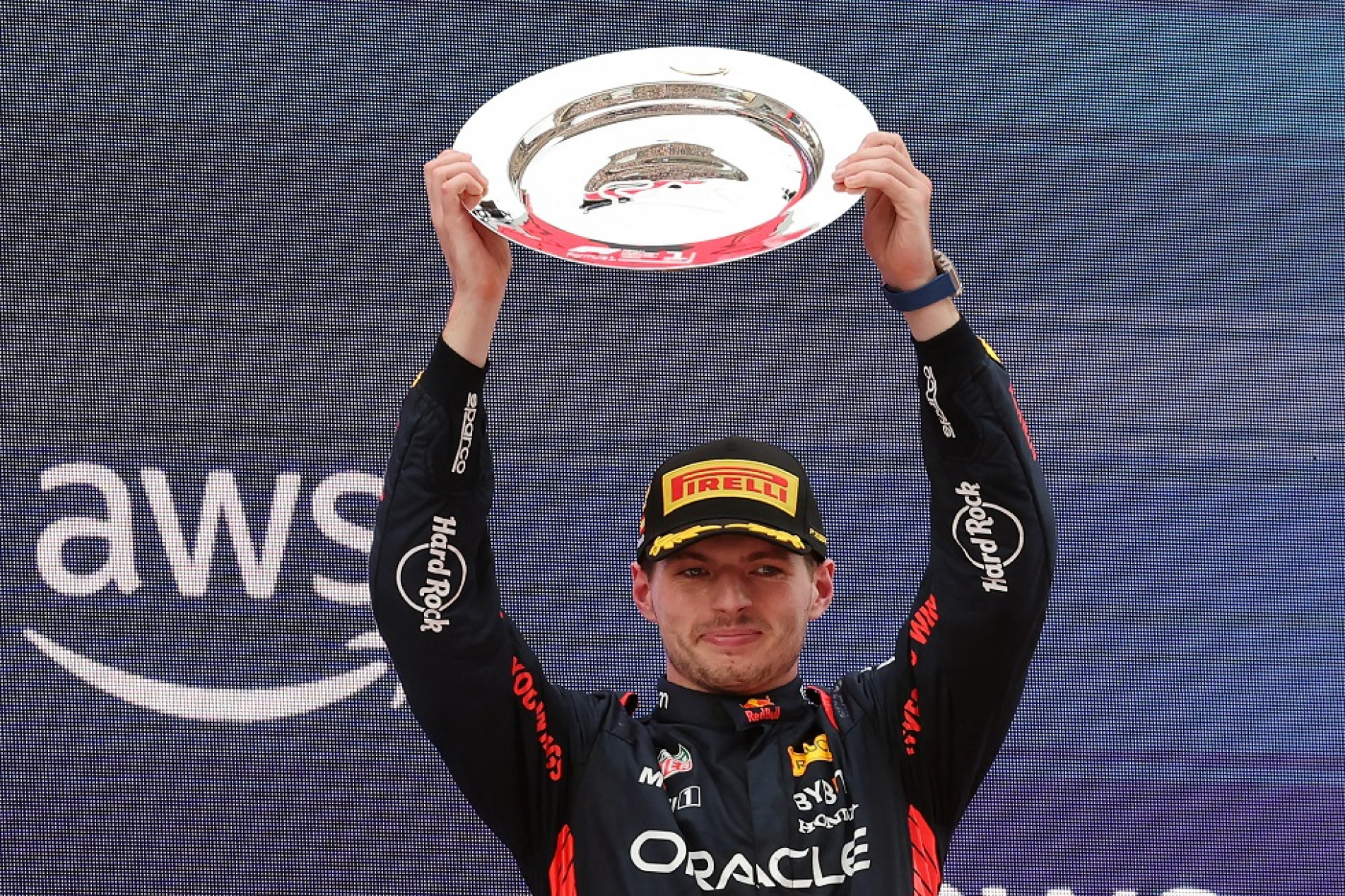 Max Verstappen vence GP da Espanha de F1 de ponta a ponta