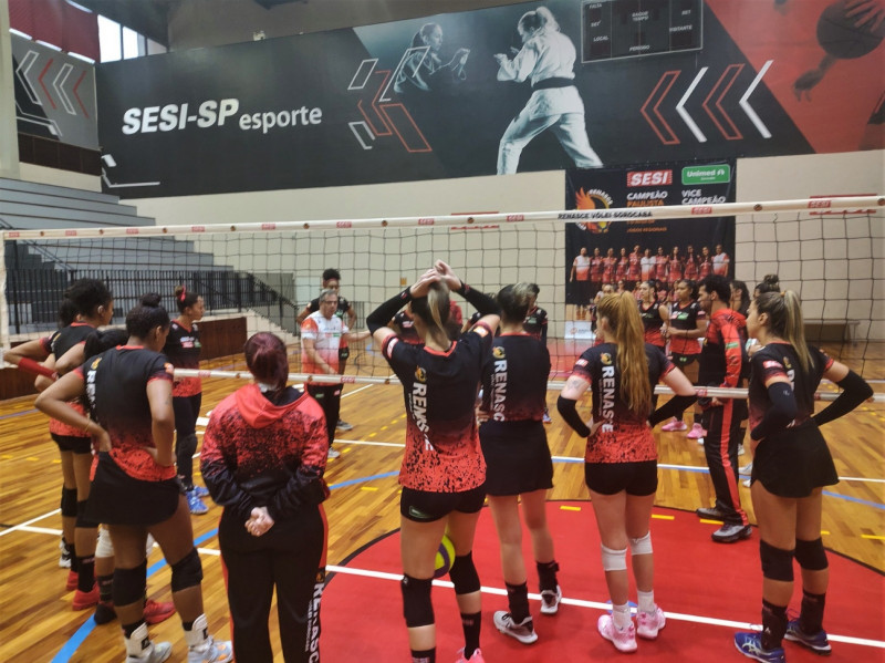 Renasce Voleibol joga contra o Sesi São Paulo em Sorocaba nesta