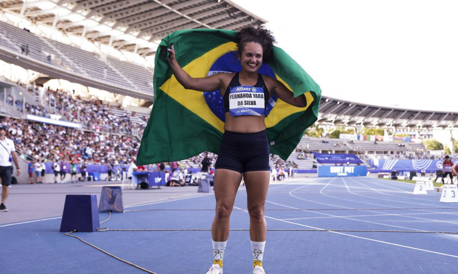 Mundial: Fernanda Yara é ouro e Brasil sobe ao pódio outras 6 vezes 