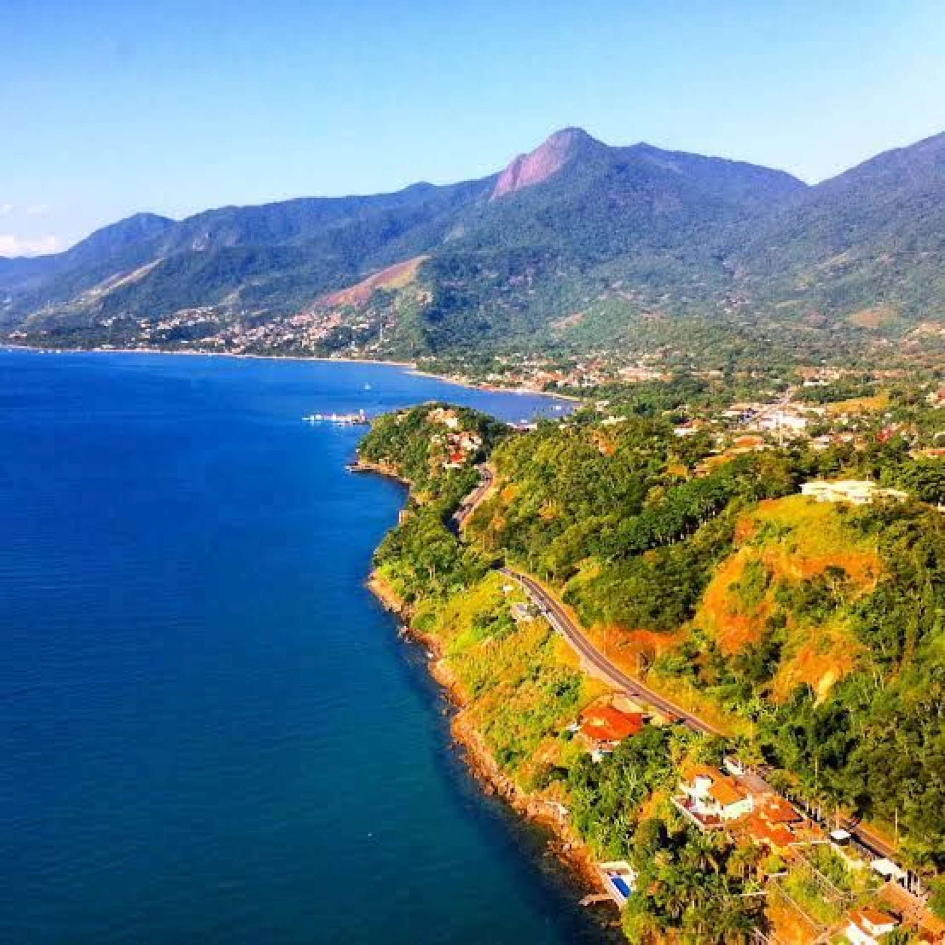 A belíssima Ilhabela mantém preservada boa parte de sua natureza 