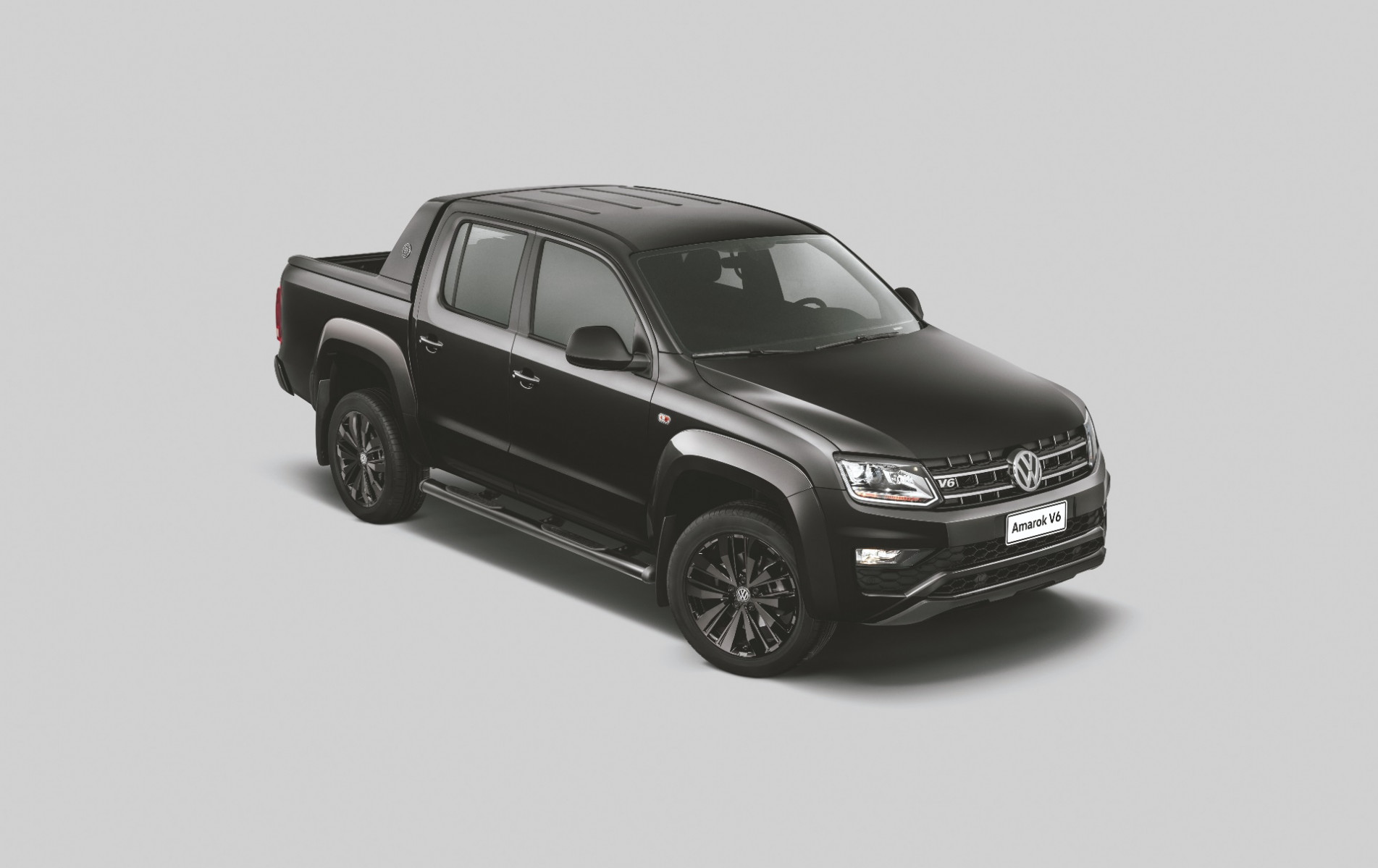 A Amarok argentina é produzida em General Pacheco com motores 2.0 turbo e biturbo, diferente do Brasil, onde segue oferecida apenas com o motor 3.0 V6 turbodiesel de 258 cavalos de potência