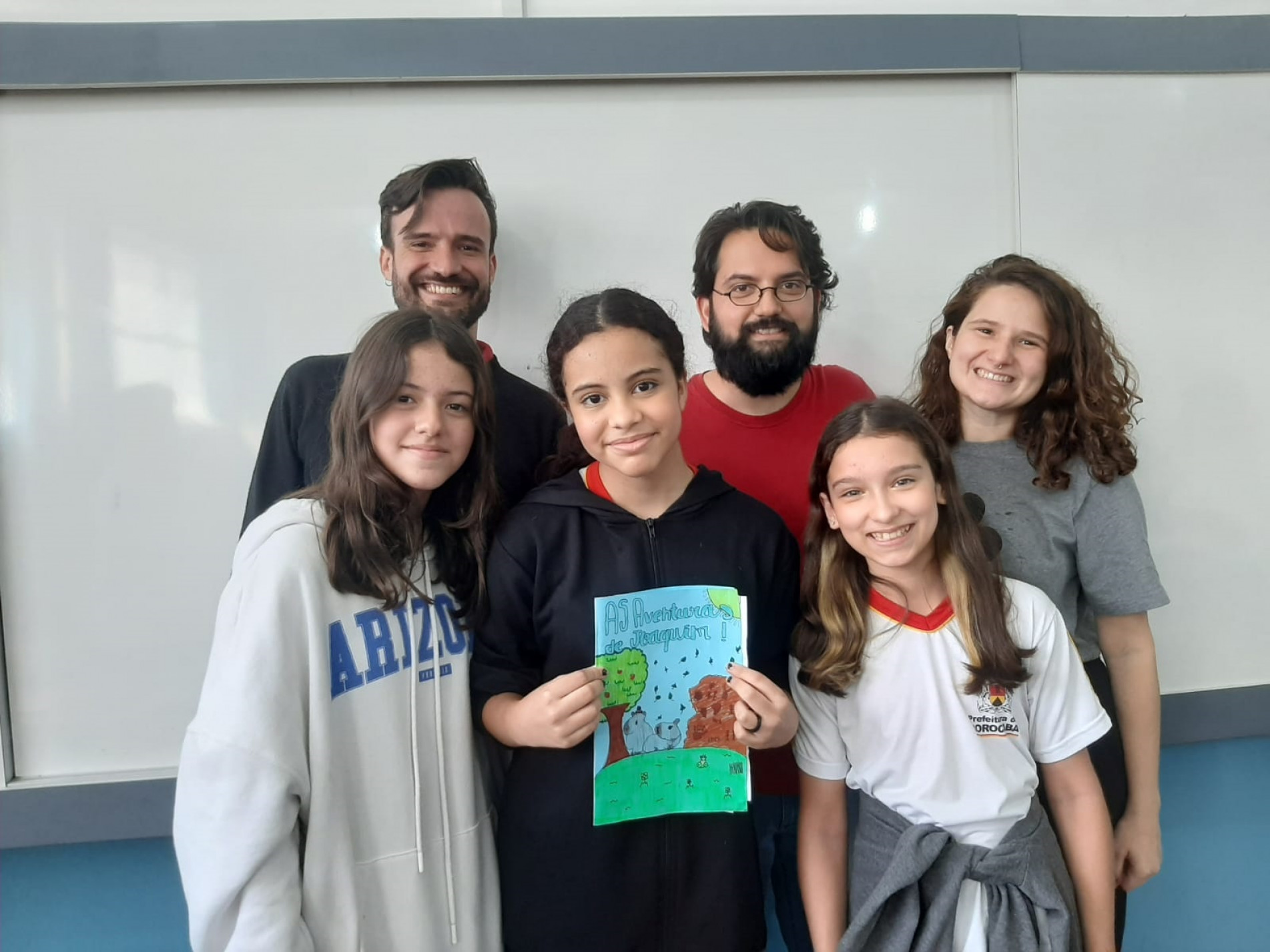 Nataly, Clara e Stephanie criaram a história com a ajuda dos professores Bruno, Victor e Fernanda