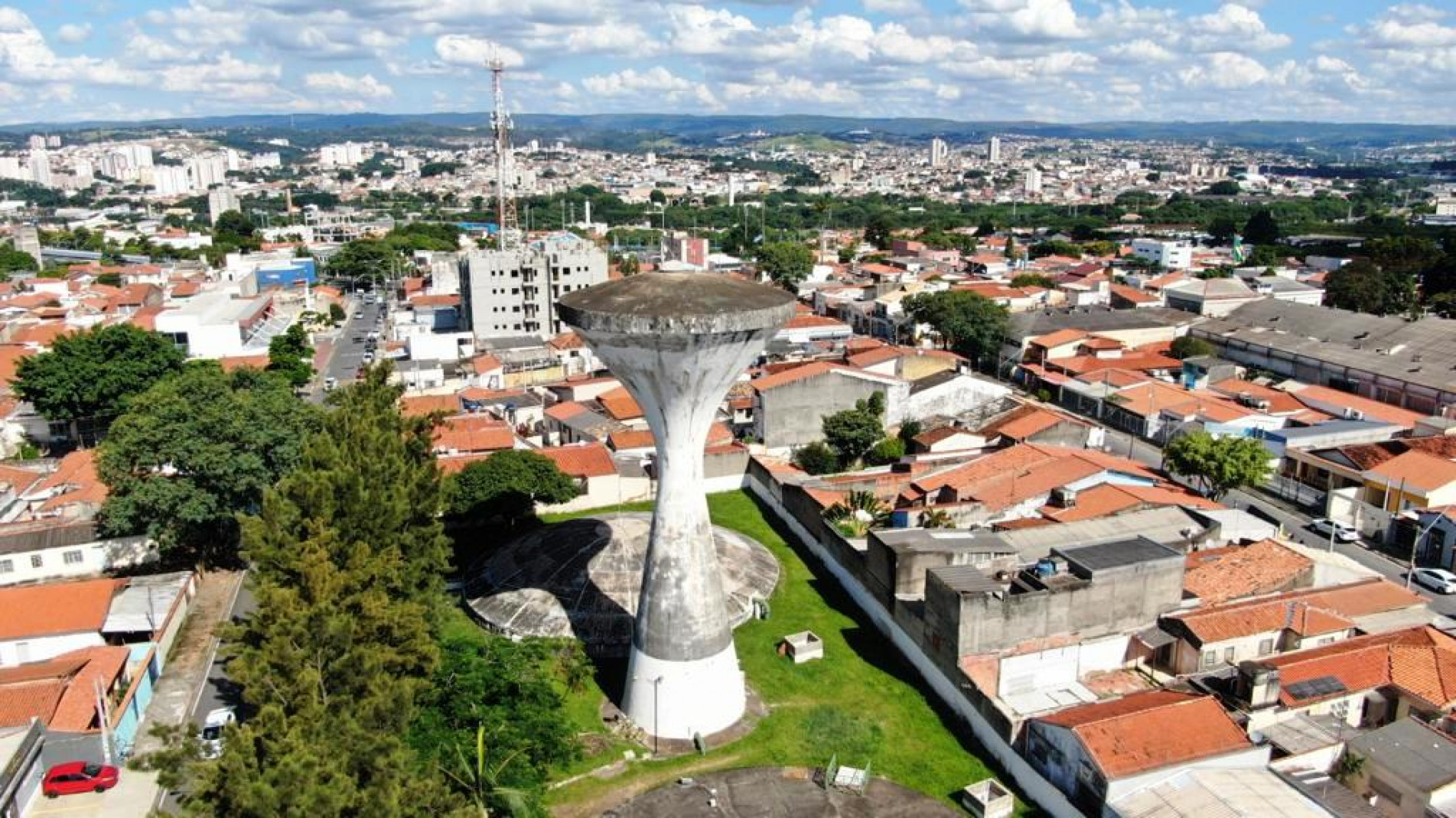 Os serviços serão executados nas cabines de entrada de energia de cada unidade