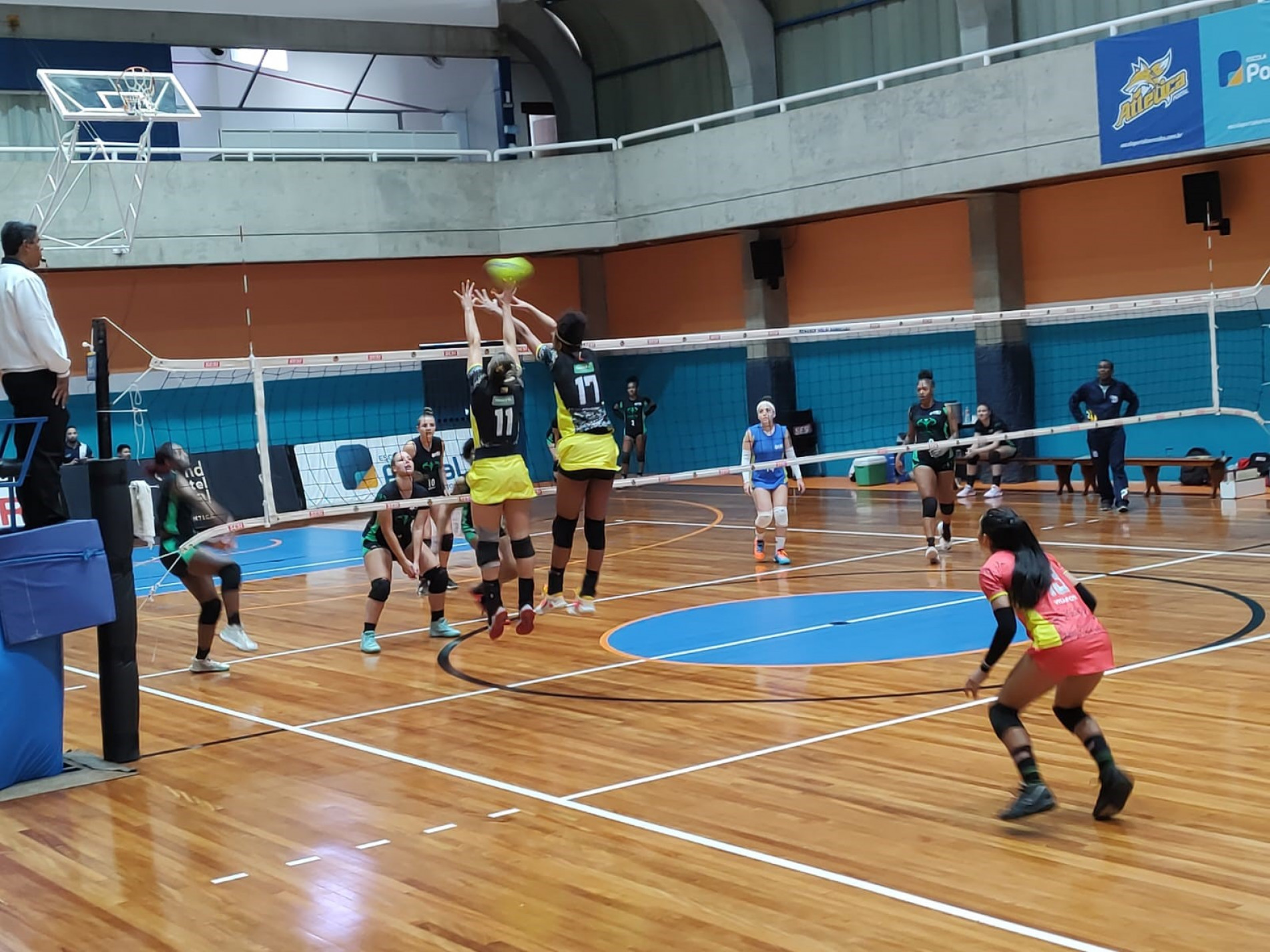 Triunfo foi por 3 sets a 0, ontem, em Sorocaba