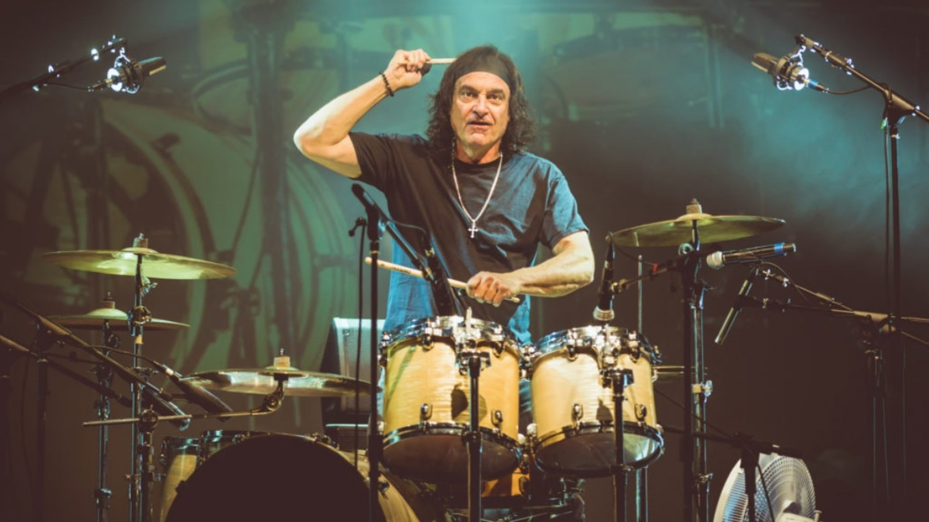 Vinny Appice tem 66 anos, e em Sorocaba, toca no Hangar 51