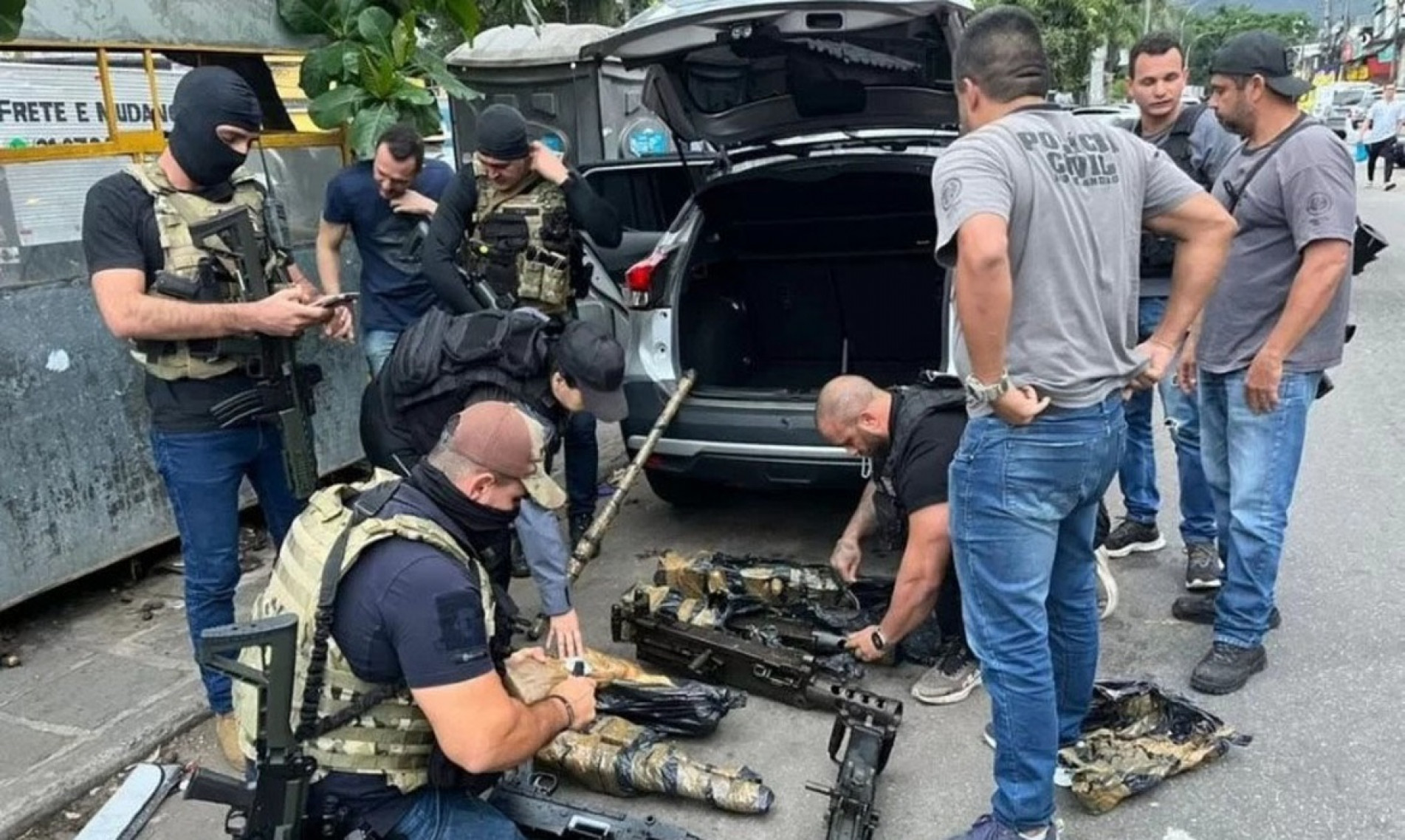 Exército prende 17 militares por furto de metralhadoras