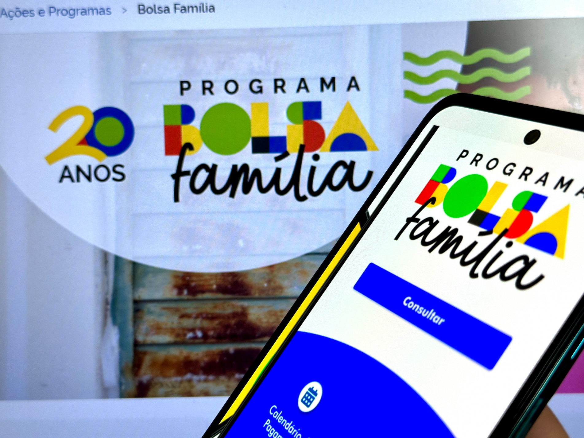 Em novembro, 21,18 milhões de famílias vão receber o Bolsa Família, e o valor total dos pagamentos somará R$ 14,26 bilhões 