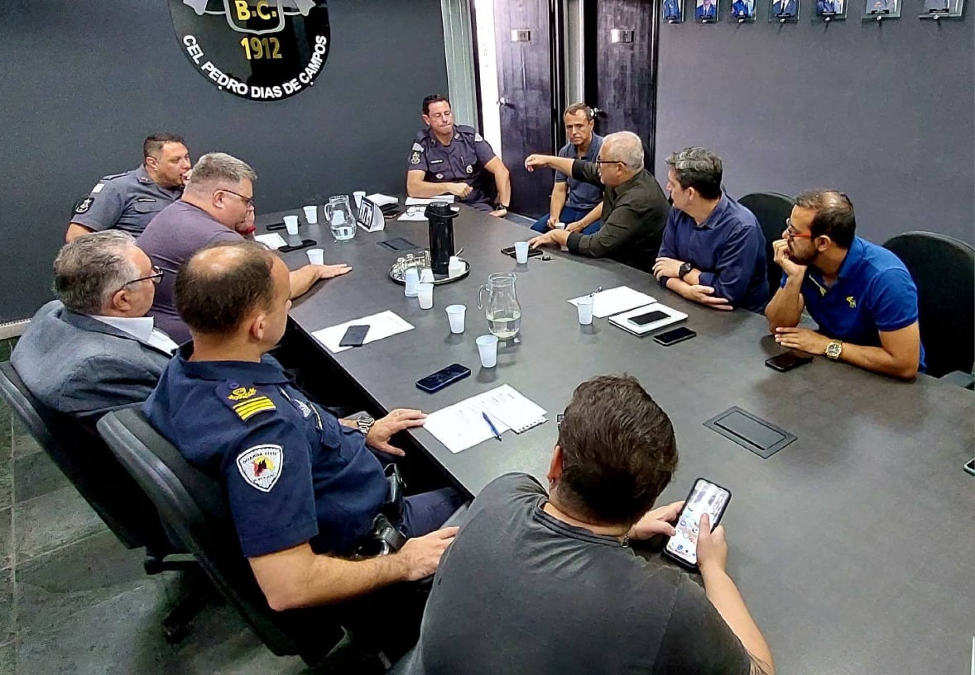 Comandos das forças de segurança da cidade fizeram reunião estratégica